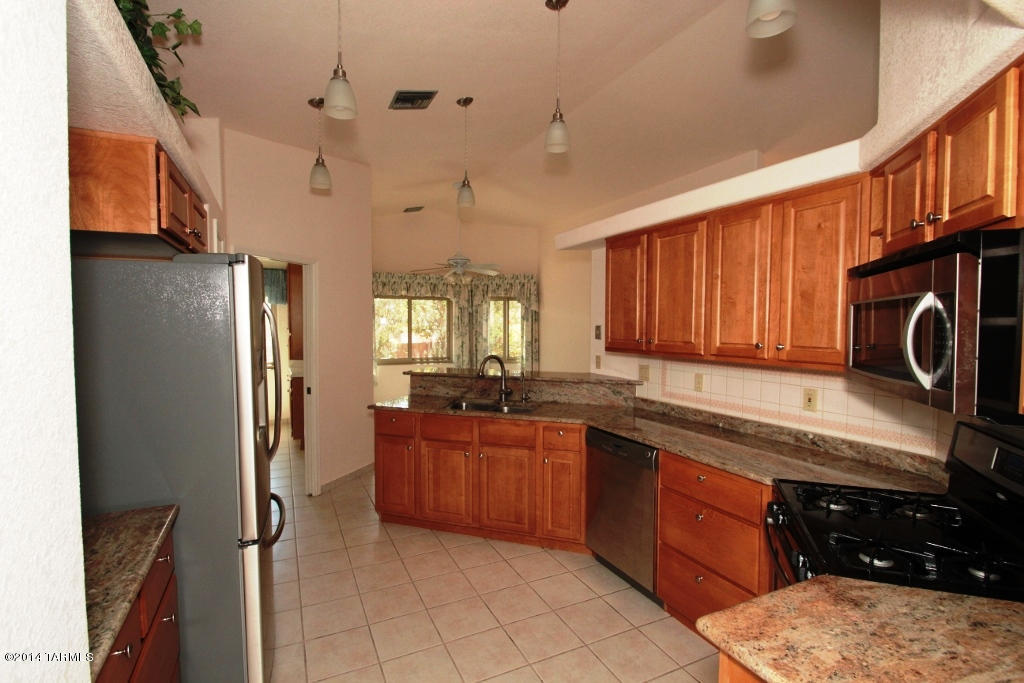 901 W Paseo Del Cilantro