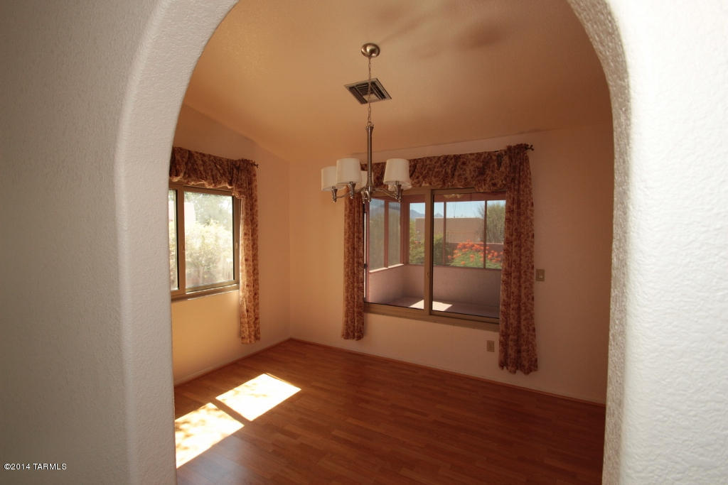 901 W Paseo Del Cilantro