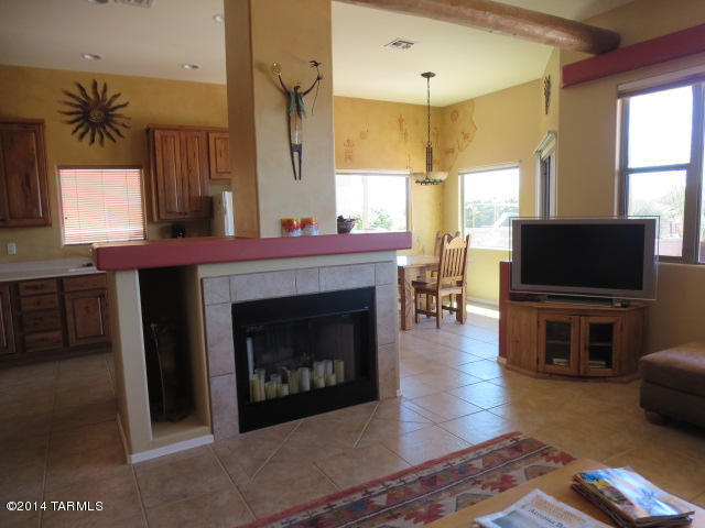 3983 S Golden Lynx Road