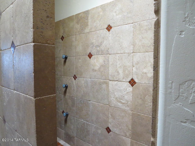 3983 S Golden Lynx Road