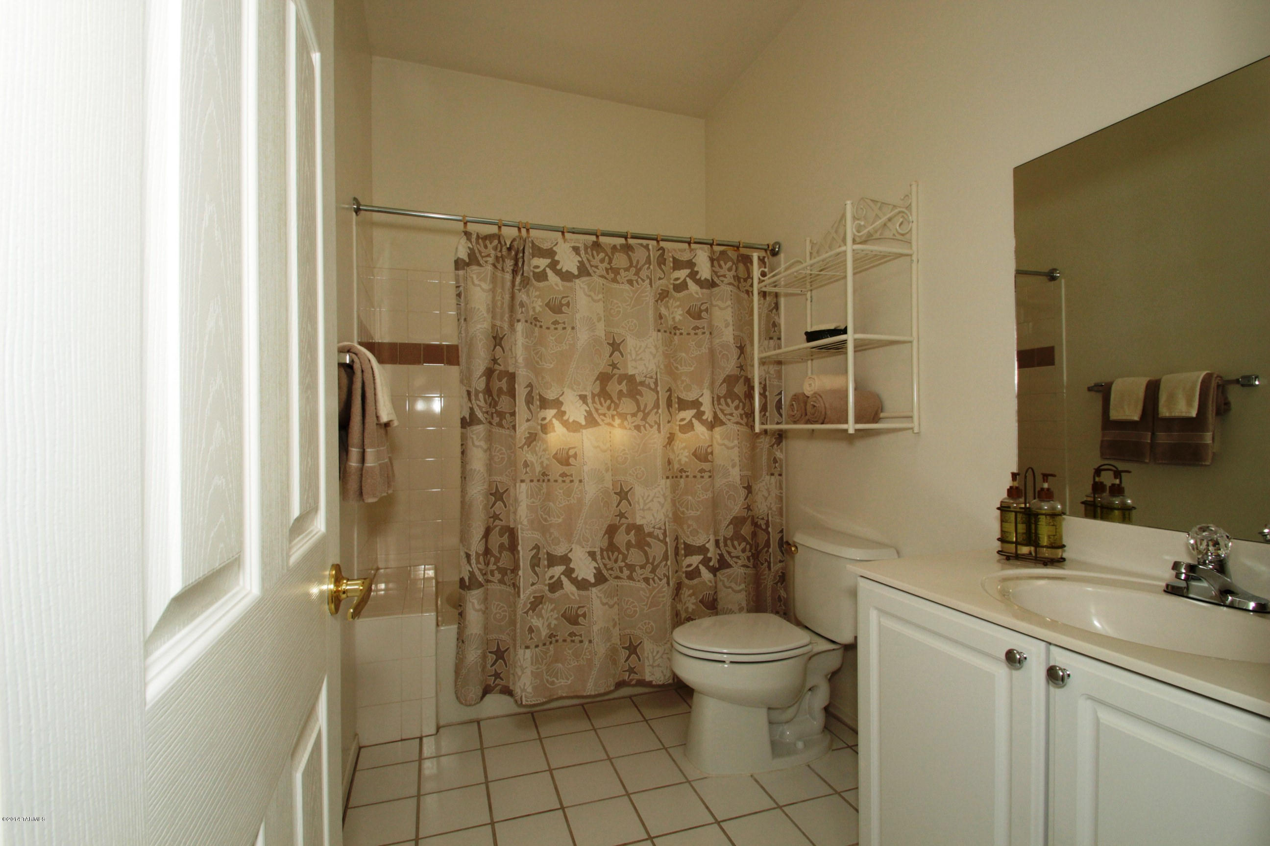 694 W Waterview Drive