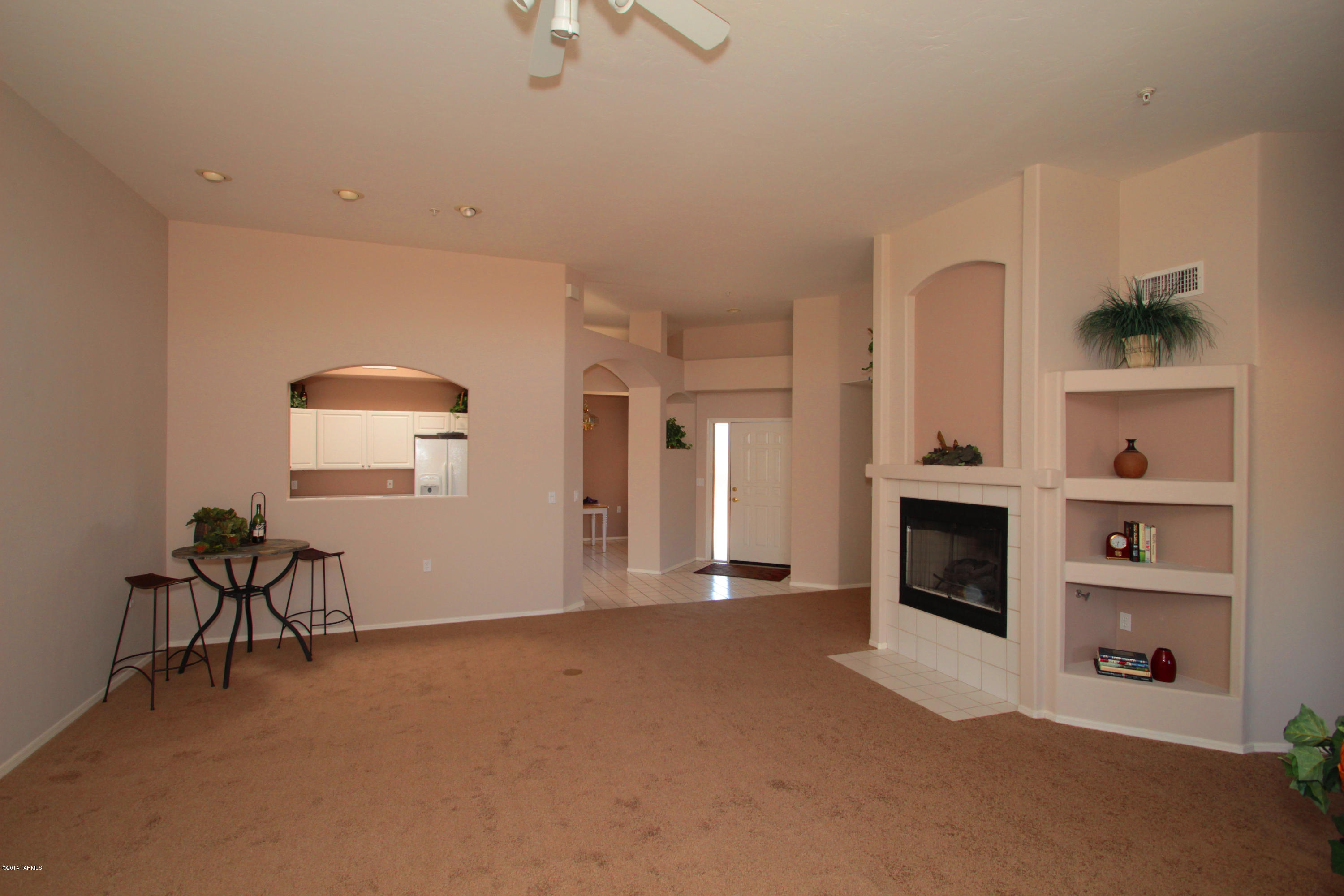 694 W Waterview Drive