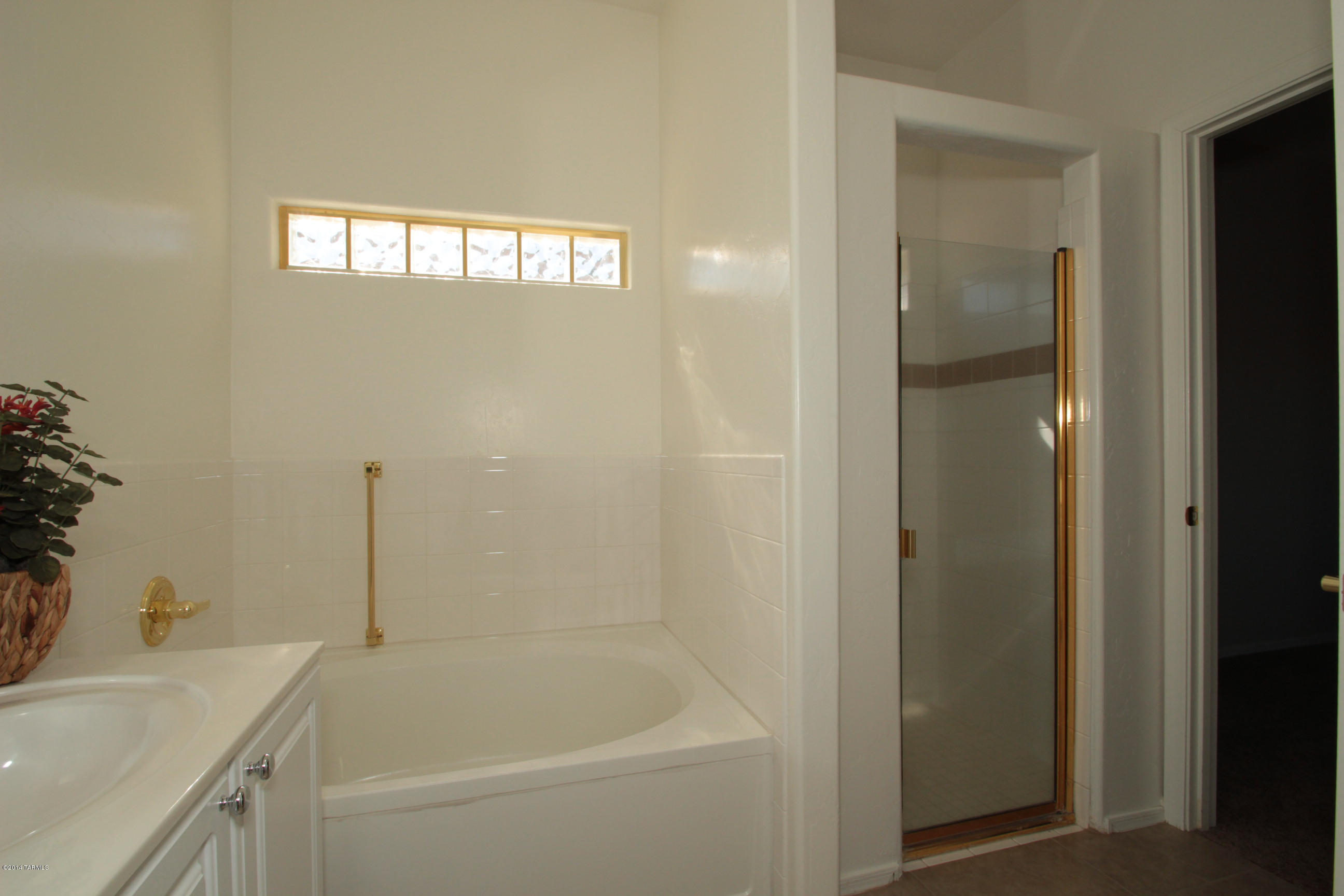 694 W Waterview Drive