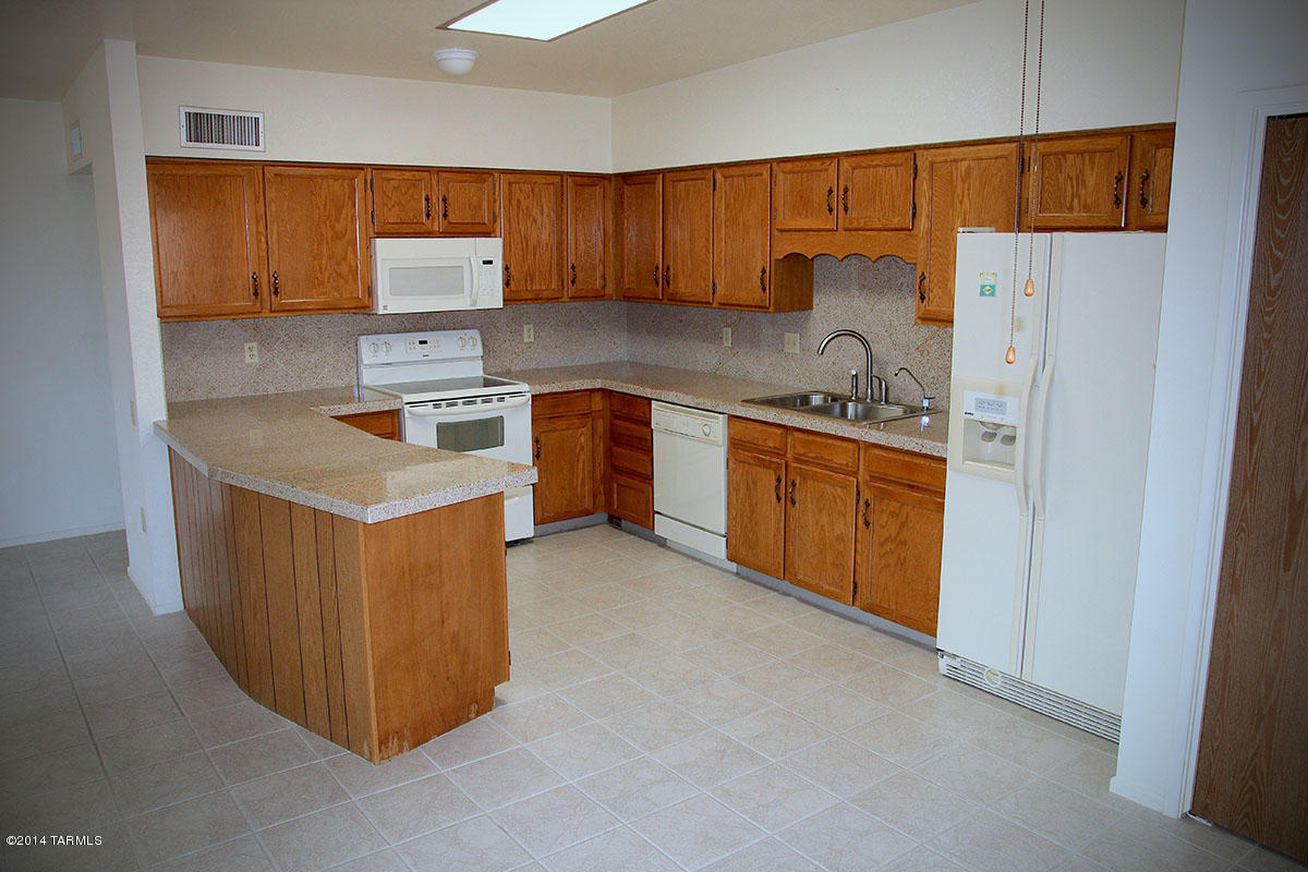 1610 W Calle Hacienda