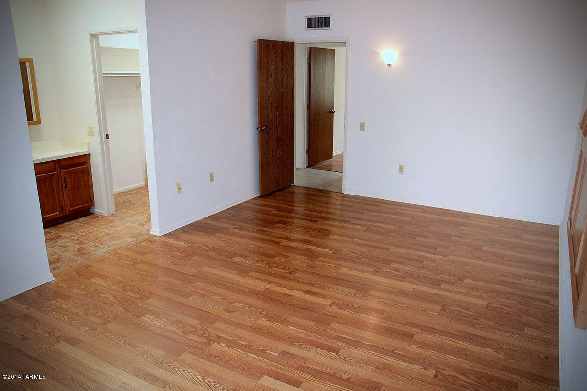 1610 W Calle Hacienda