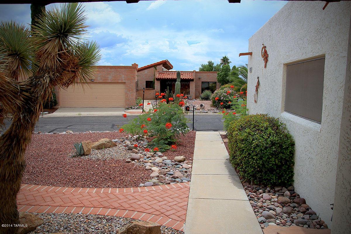 1610 W Calle Hacienda