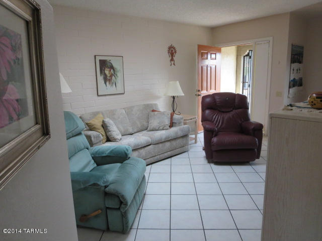 1005 S Calle De Las Casitas