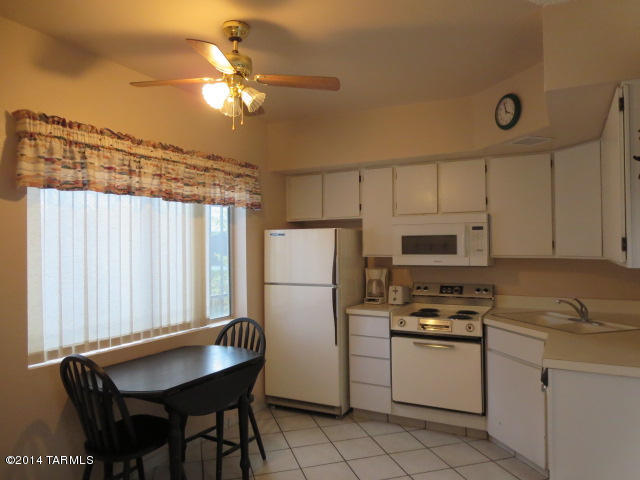 1005 S Calle De Las Casitas