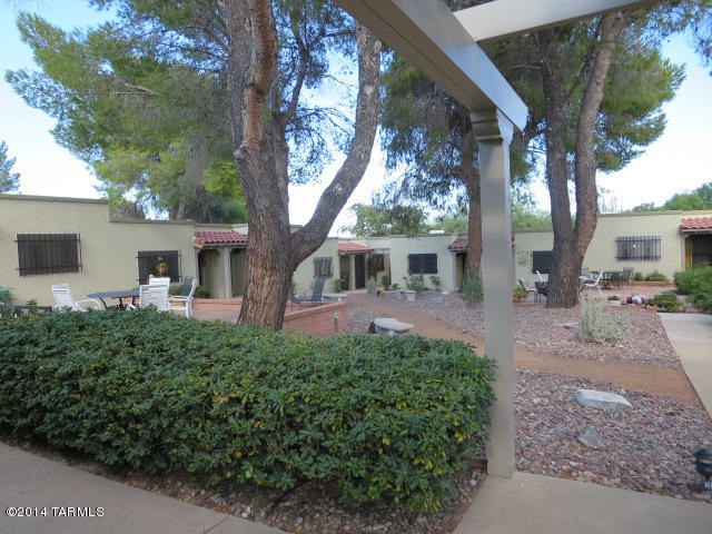 1005 S Calle De Las Casitas