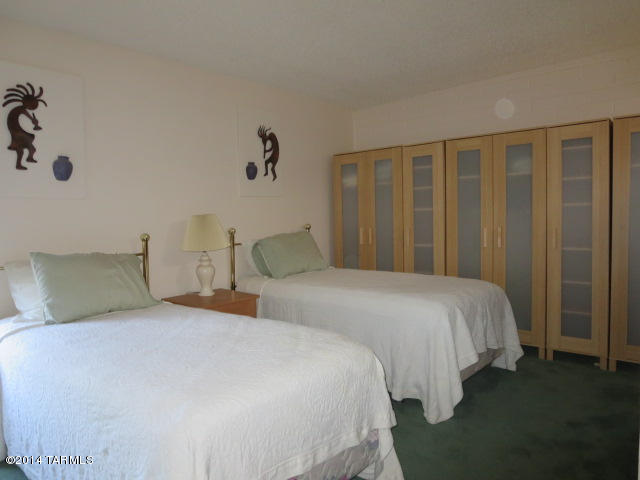 1005 S Calle De Las Casitas