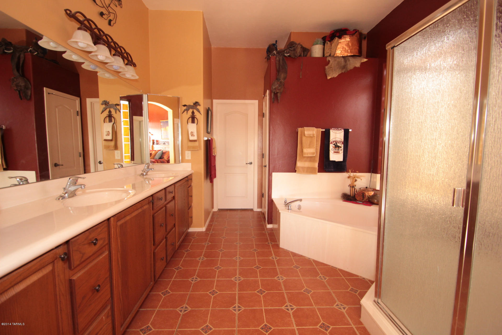 2391 W Calle Cacillo