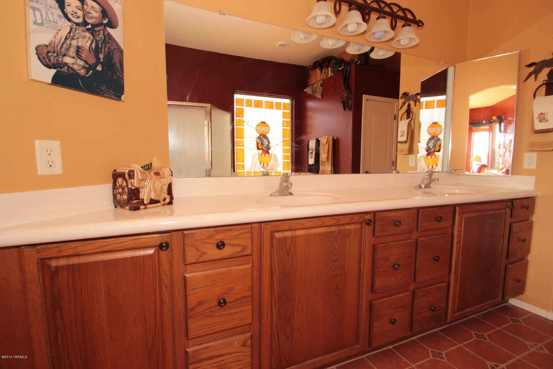 2391 W Calle Cacillo