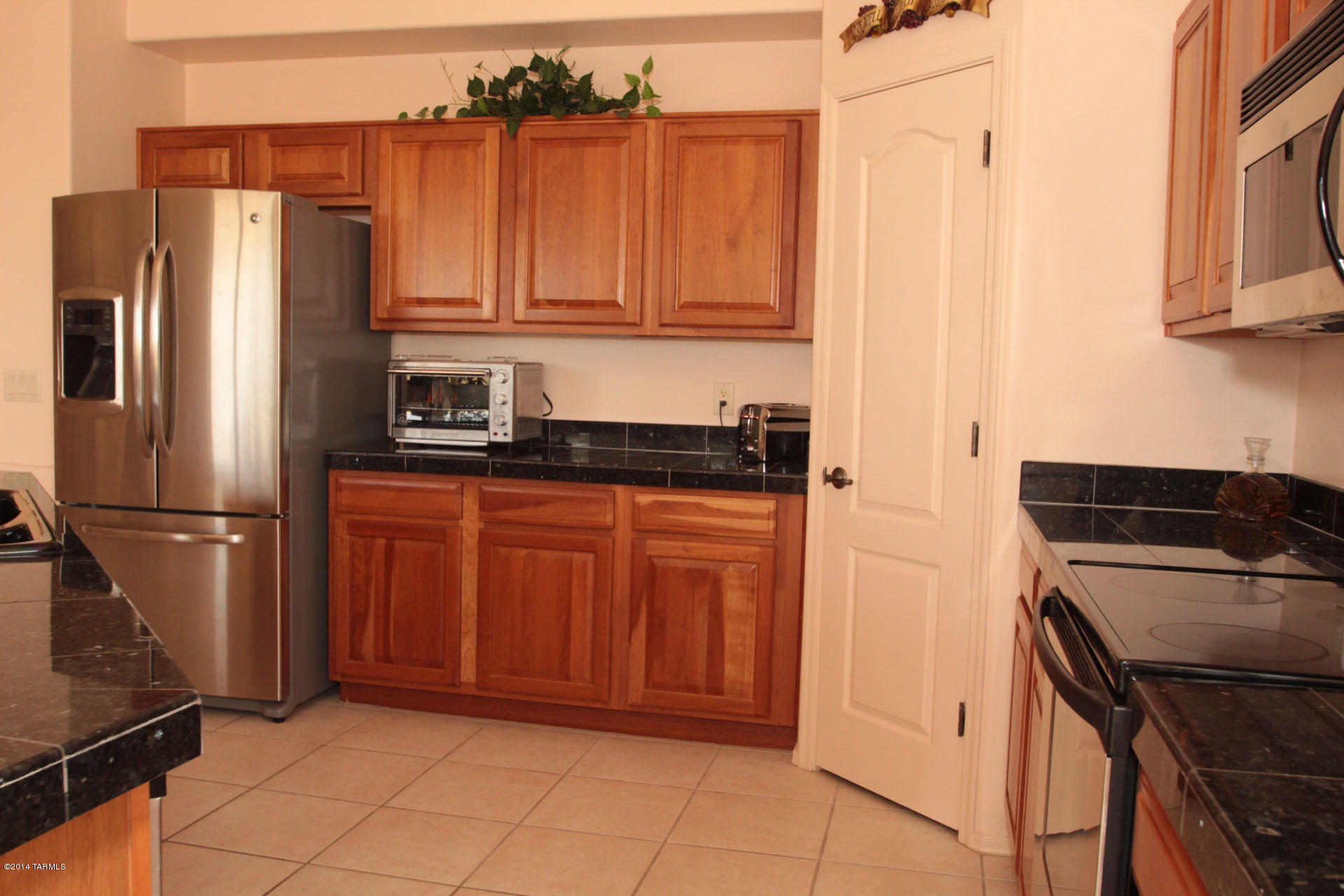 4614 S Moon River Place