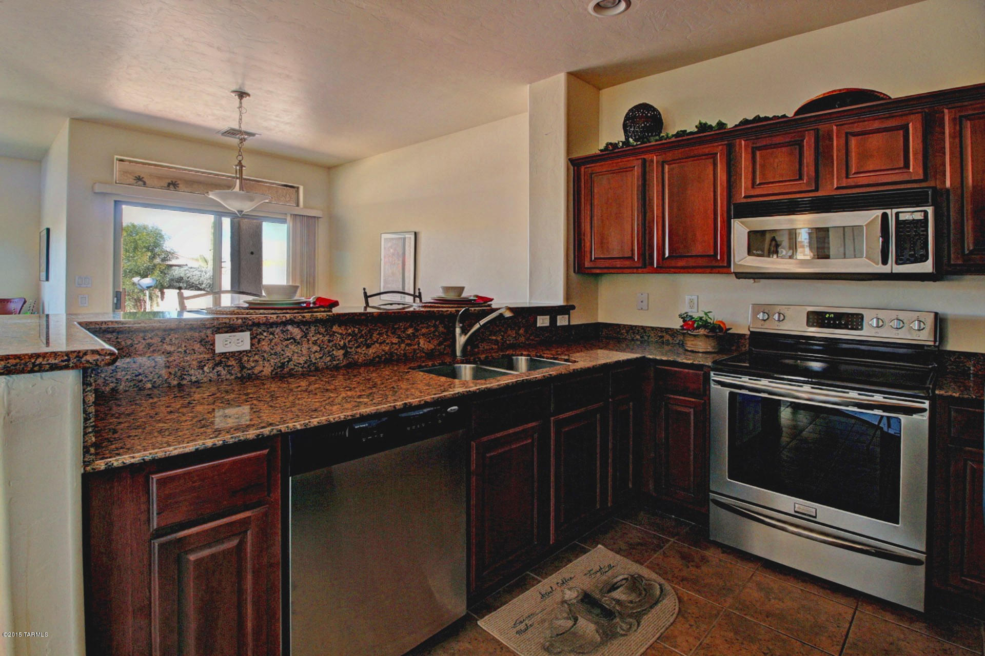 2796 S Greenside Place