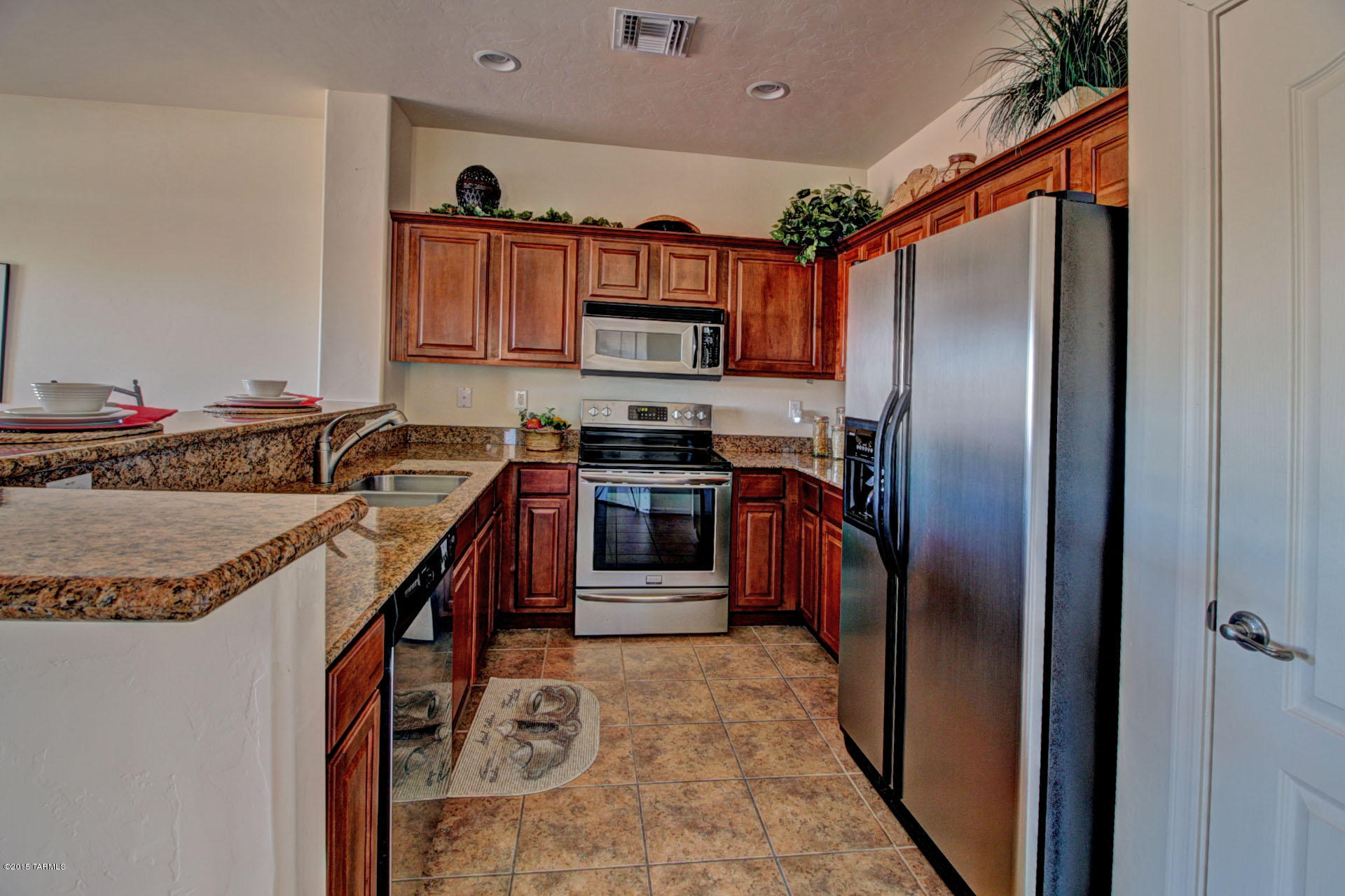 2796 S Greenside Place