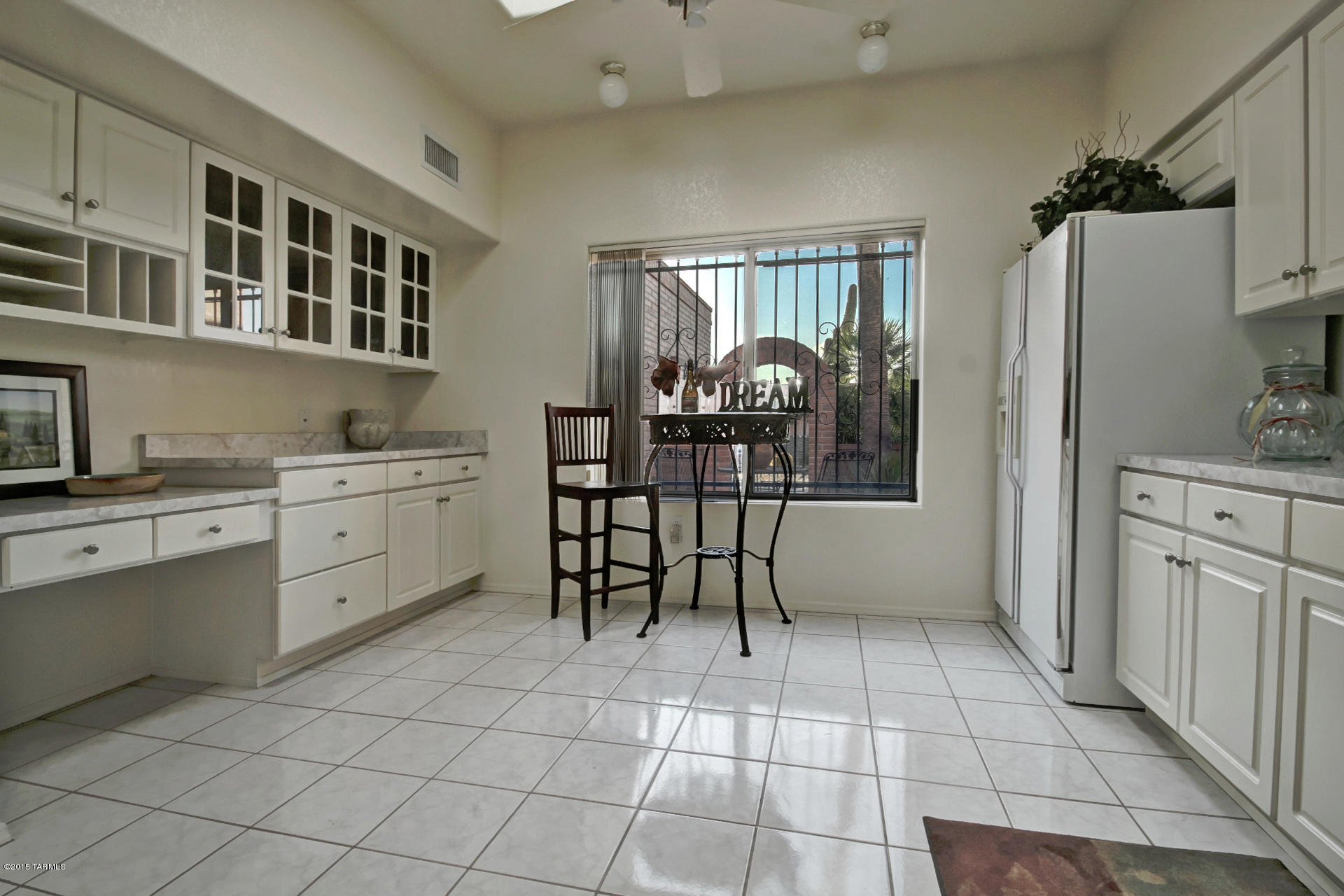 3813 S Via De La Garzota