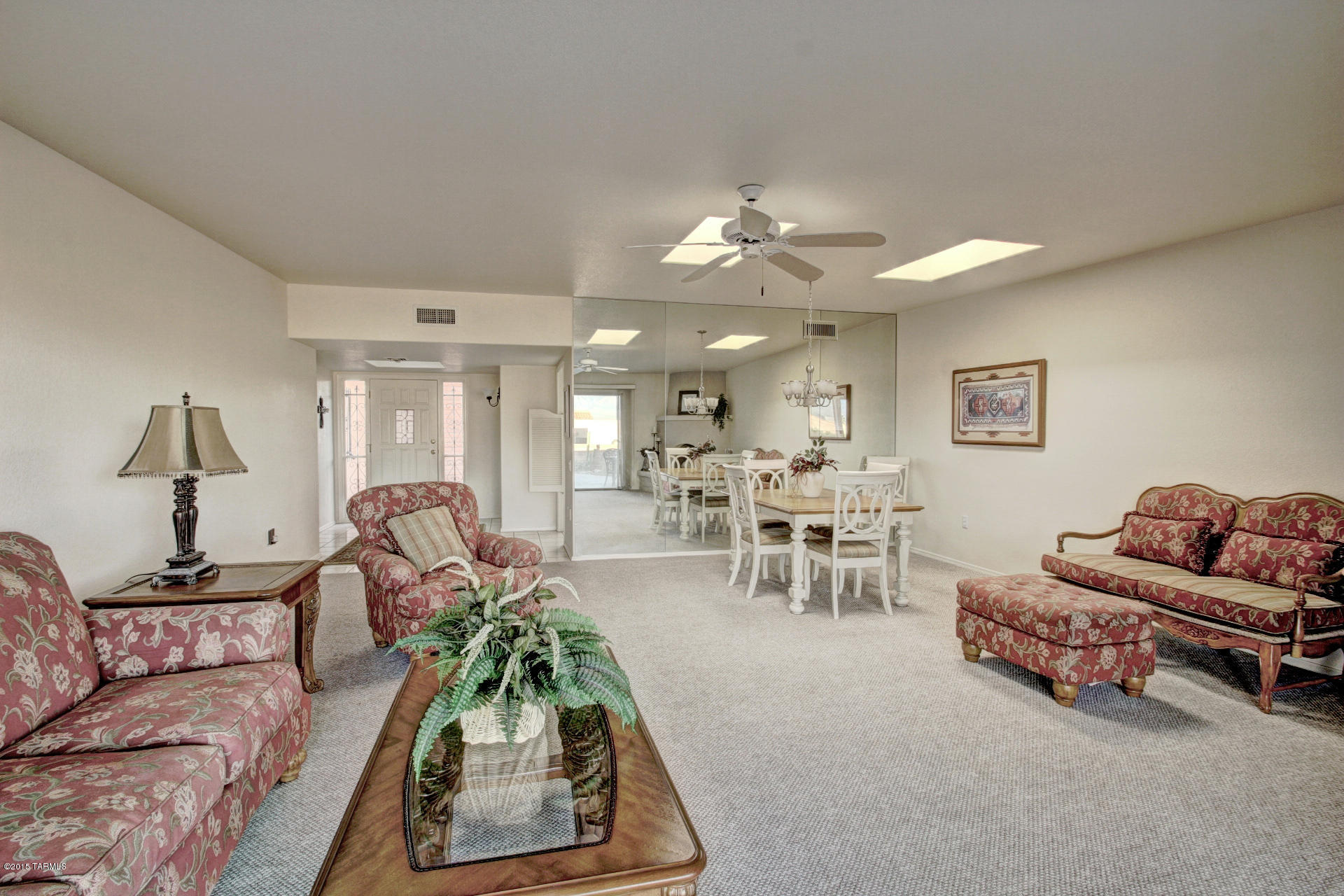 3813 S Via De La Garzota