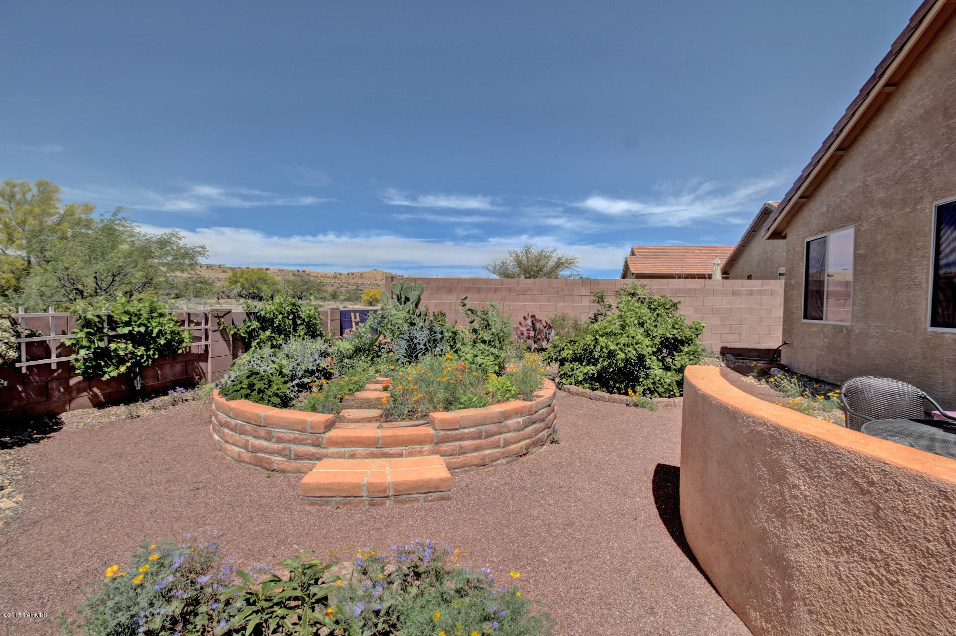 665 N Rugged Canyon Drive