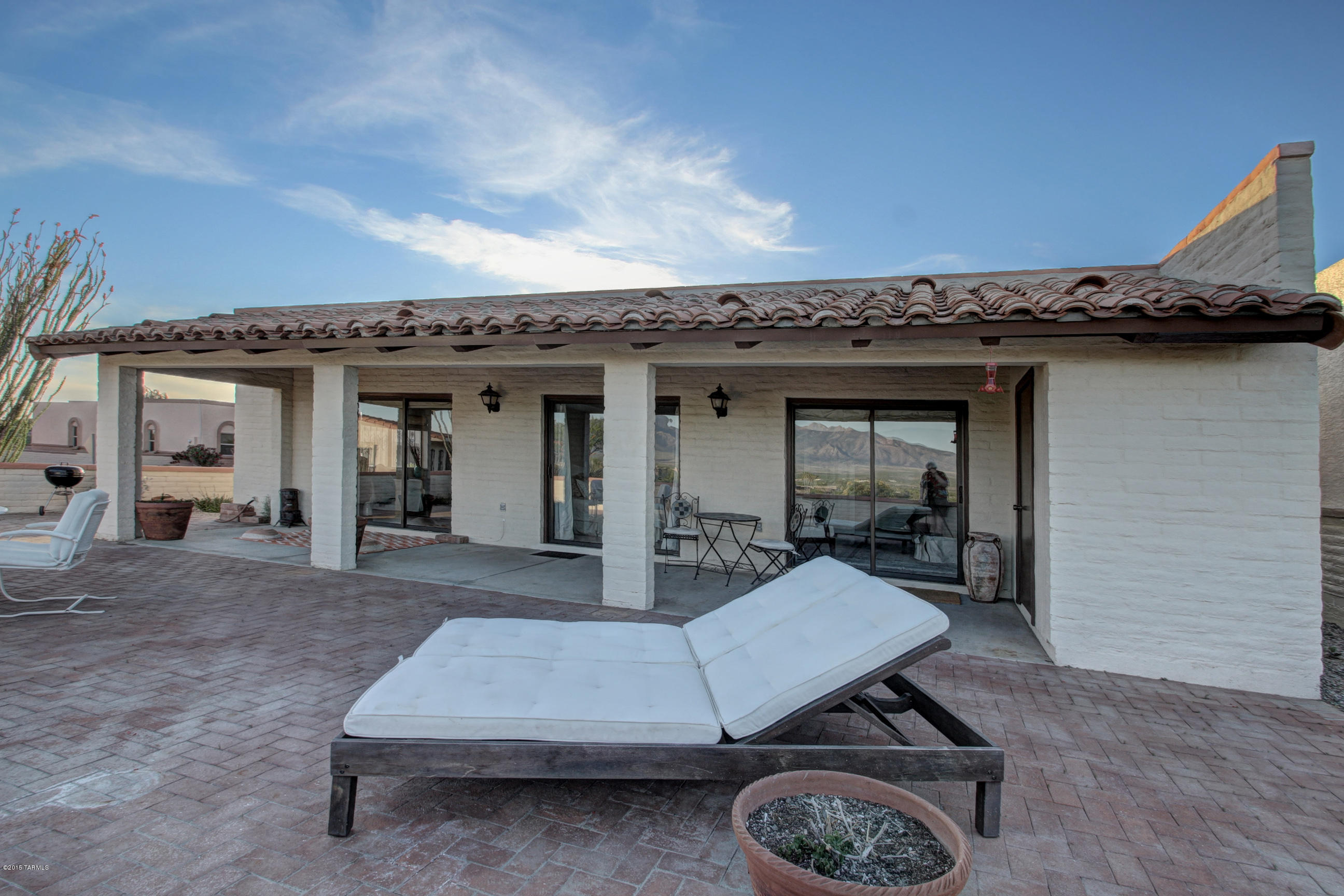 1130 W Mountain View