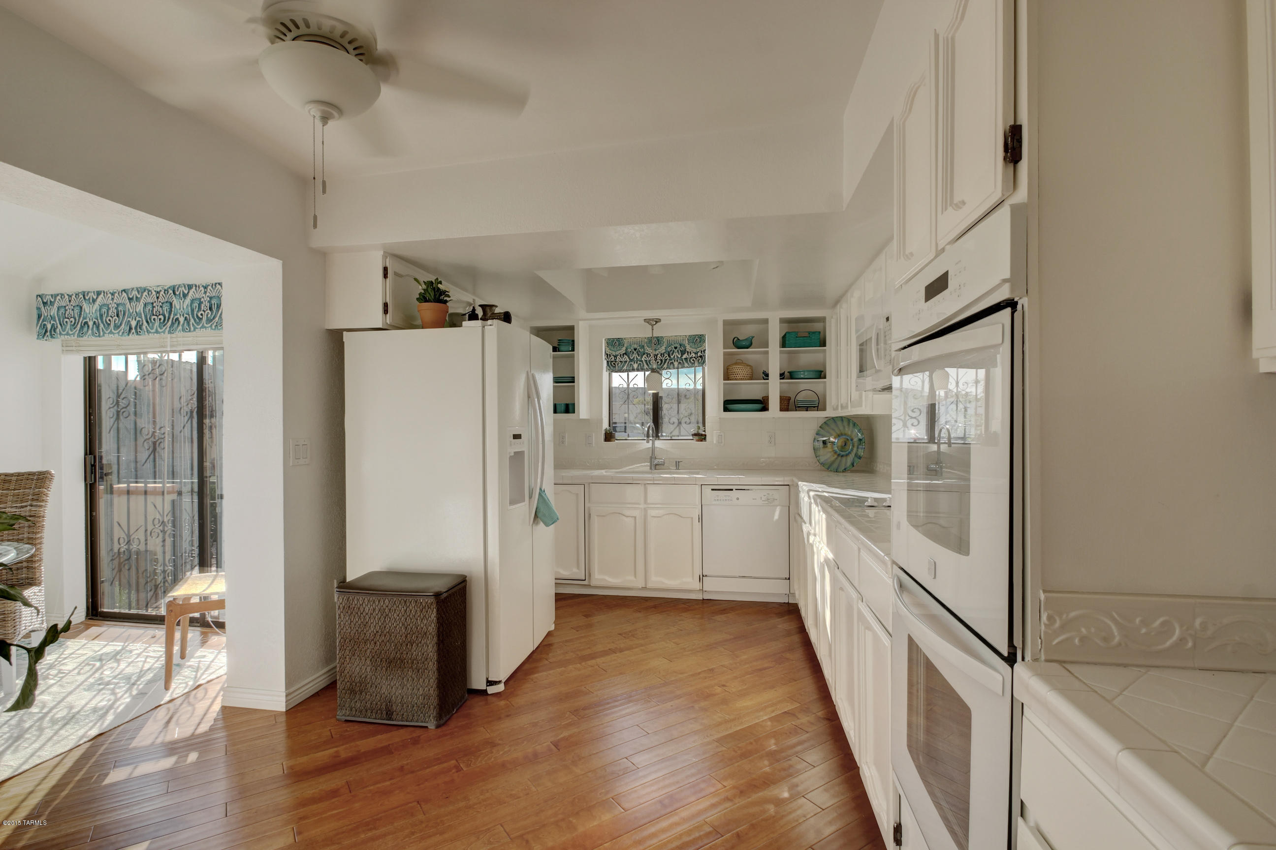 1130 W Mountain View