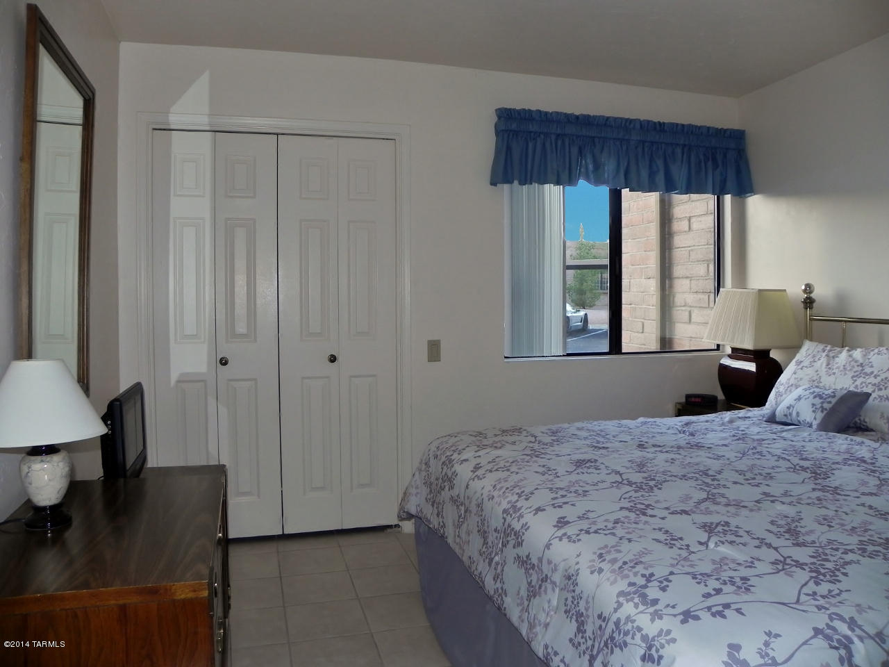 1451 W Desert Hills Drive