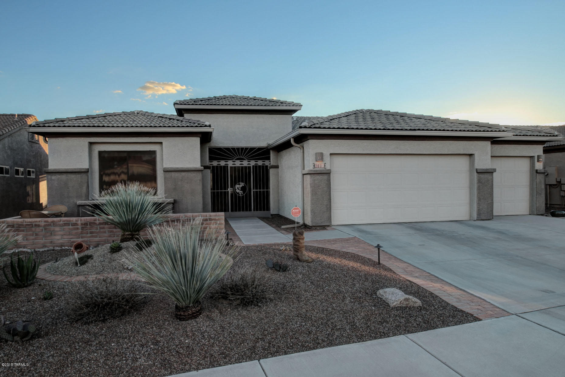 1869 W Via Del Recodo