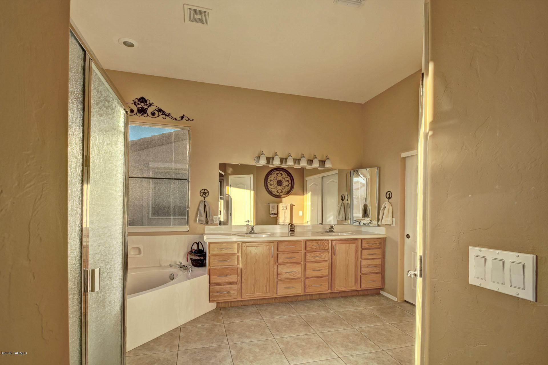 1869 W Via Del Recodo