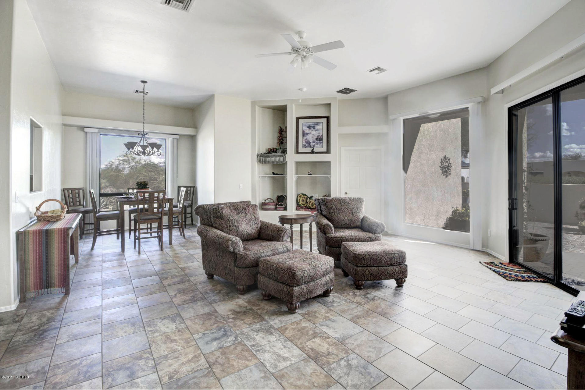 583 W Camino Del Bondadoso