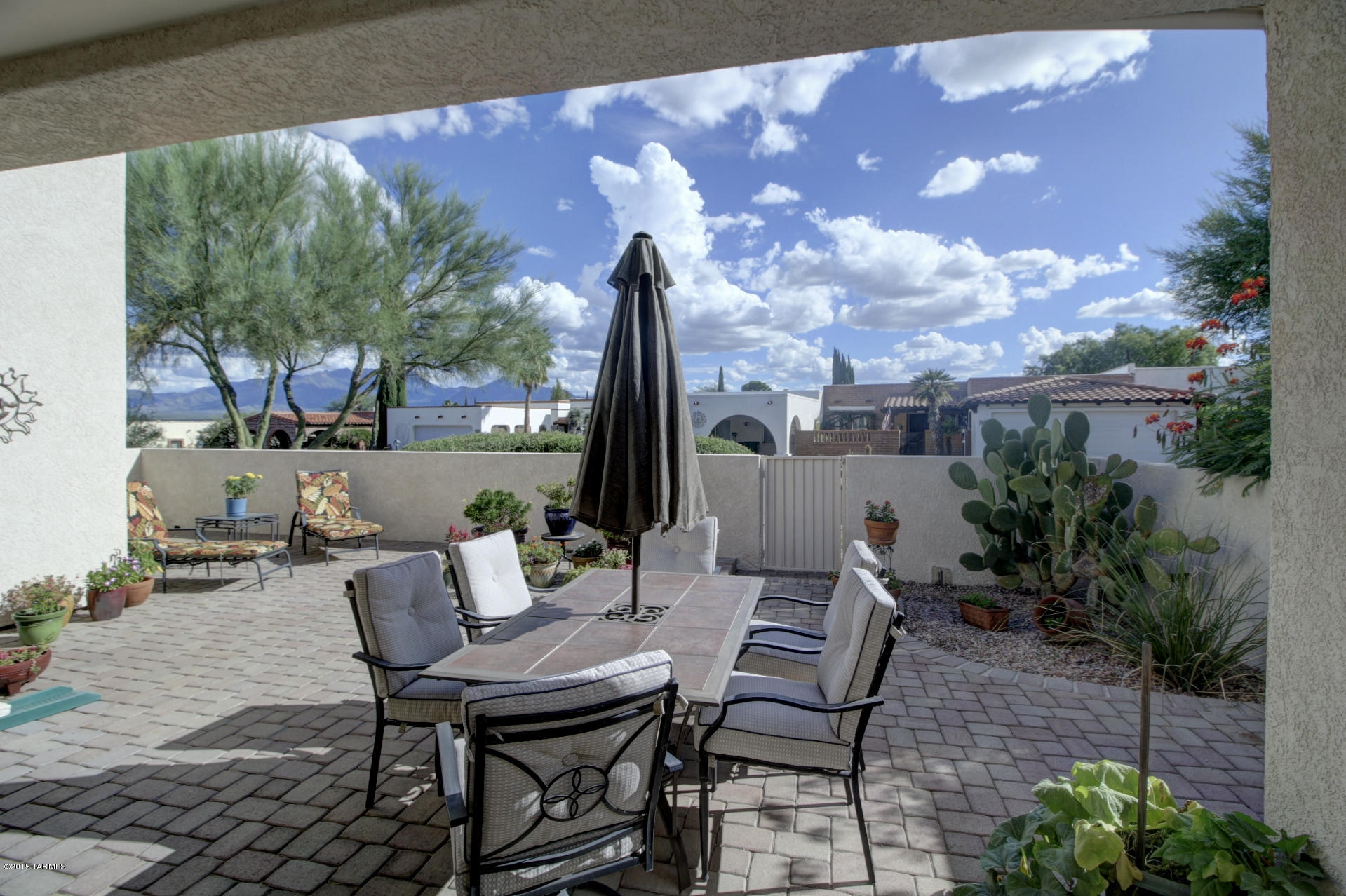 583 W Camino Del Bondadoso