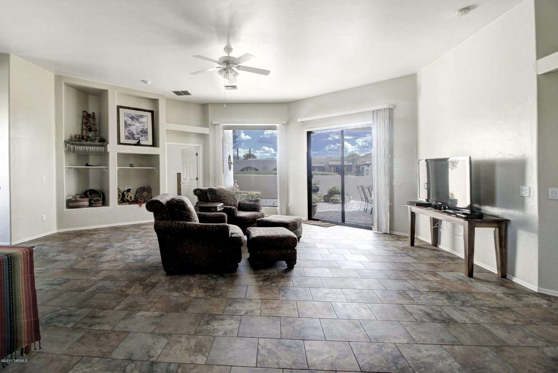 583 W Camino Del Bondadoso