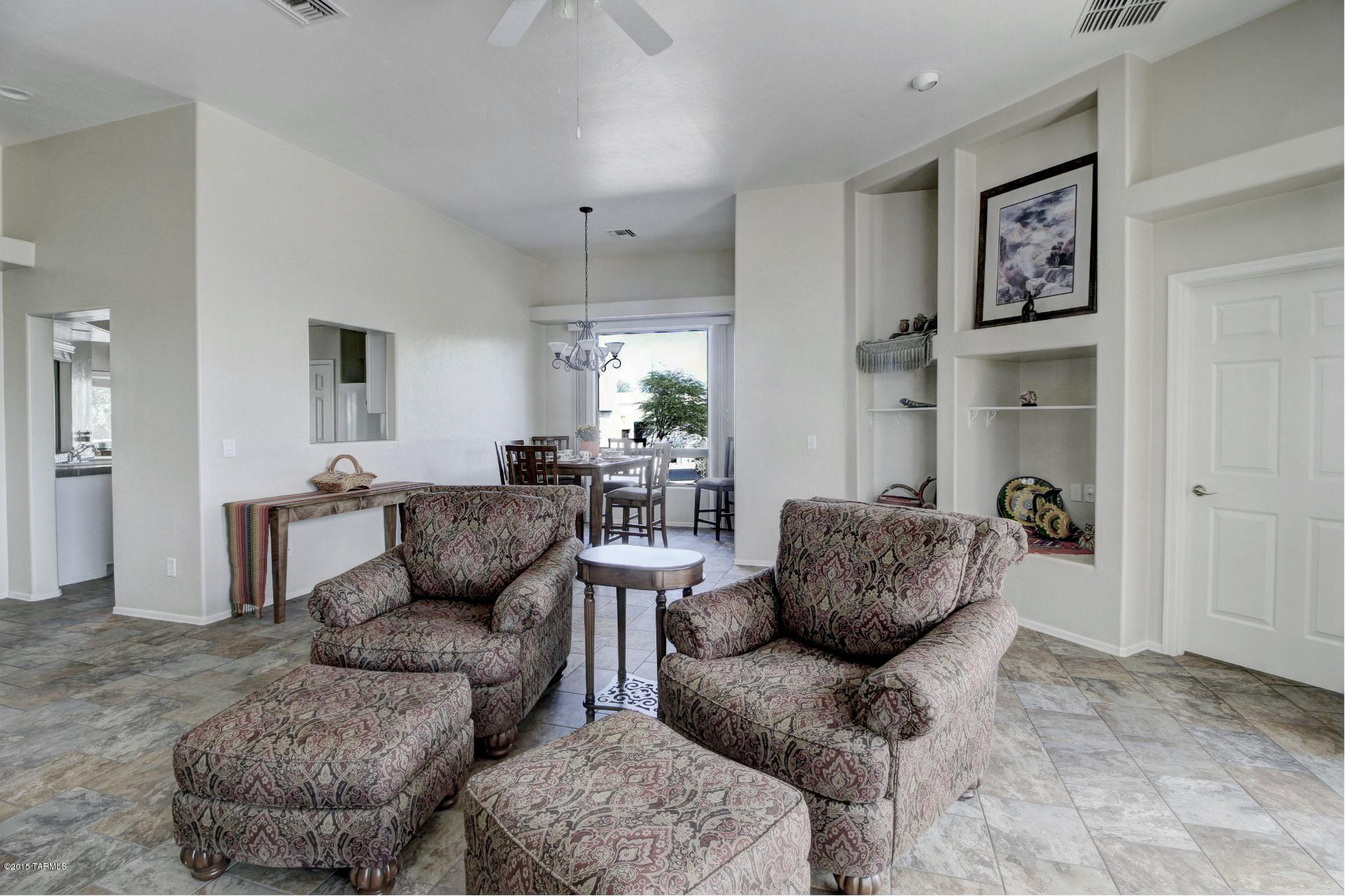 583 W Camino Del Bondadoso