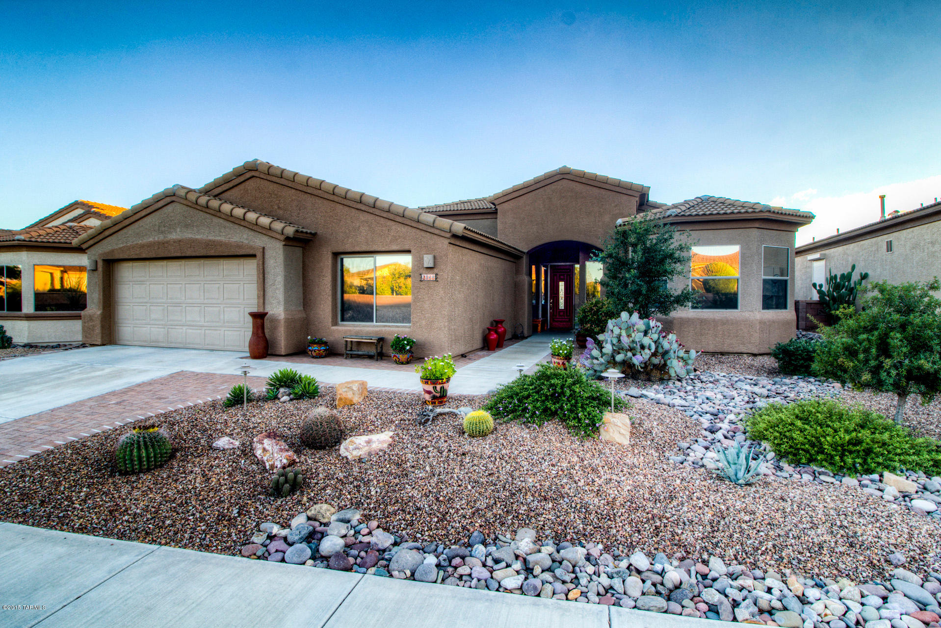 1849 W Calle Casas Lindas