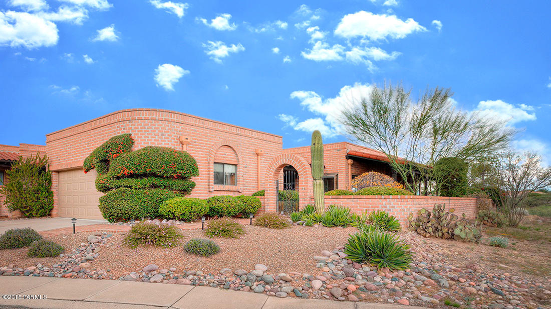 1072 W Camino Urbano