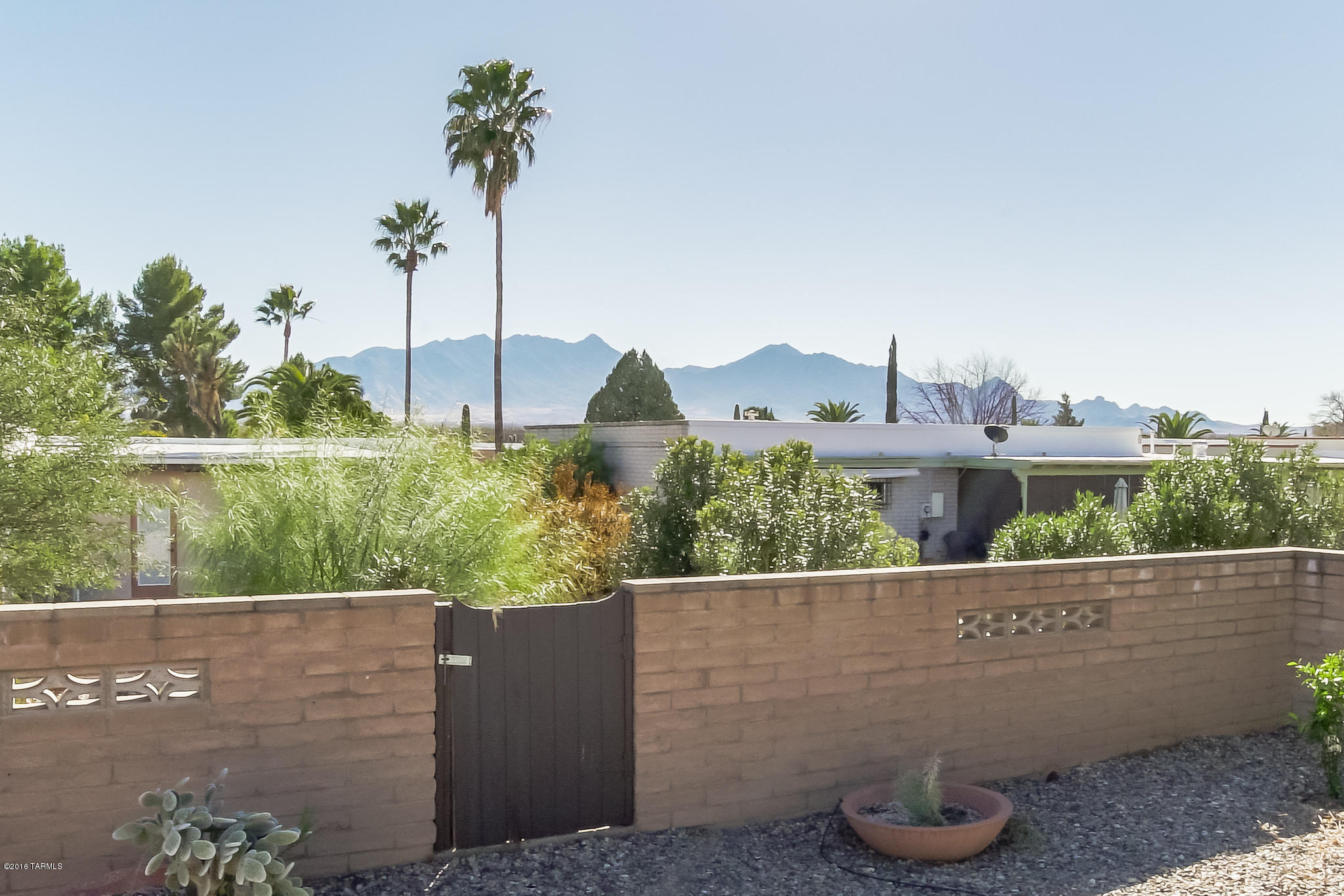 1611 S San Carla