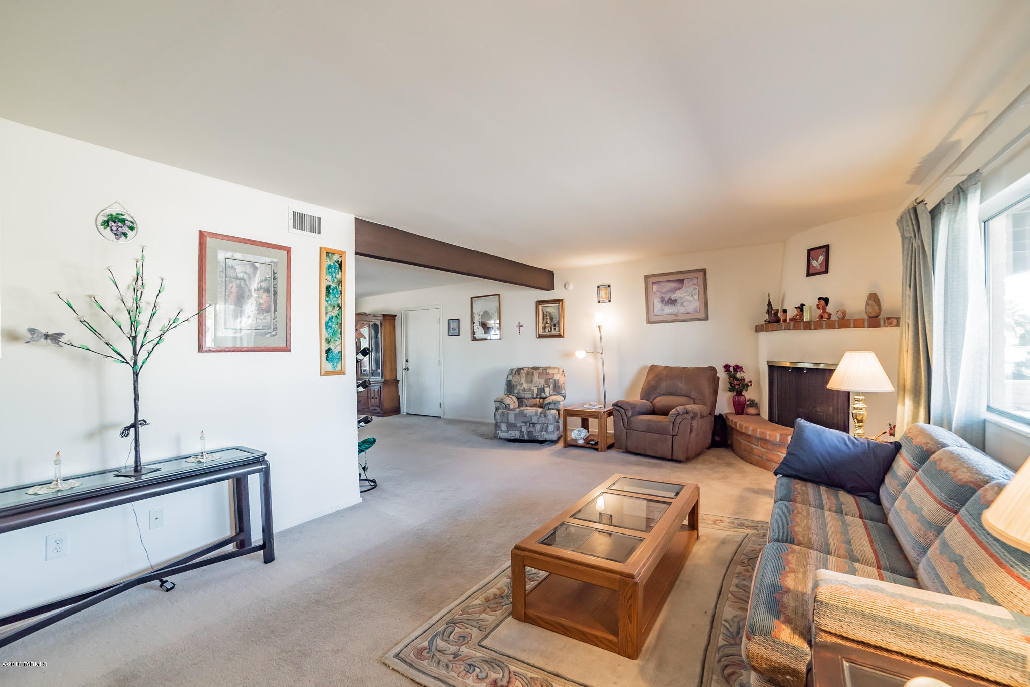 1611 S San Carla