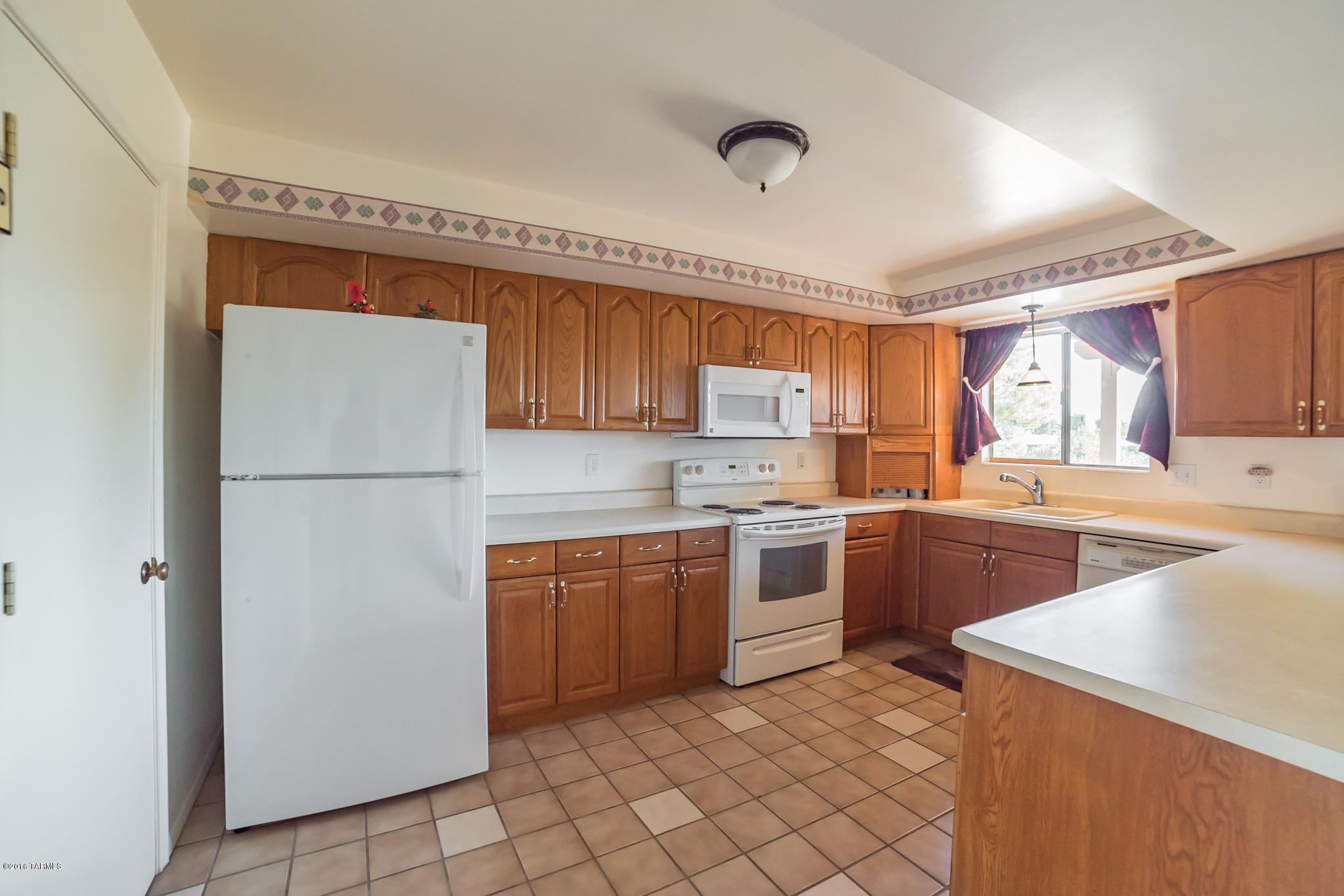 1611 S San Carla