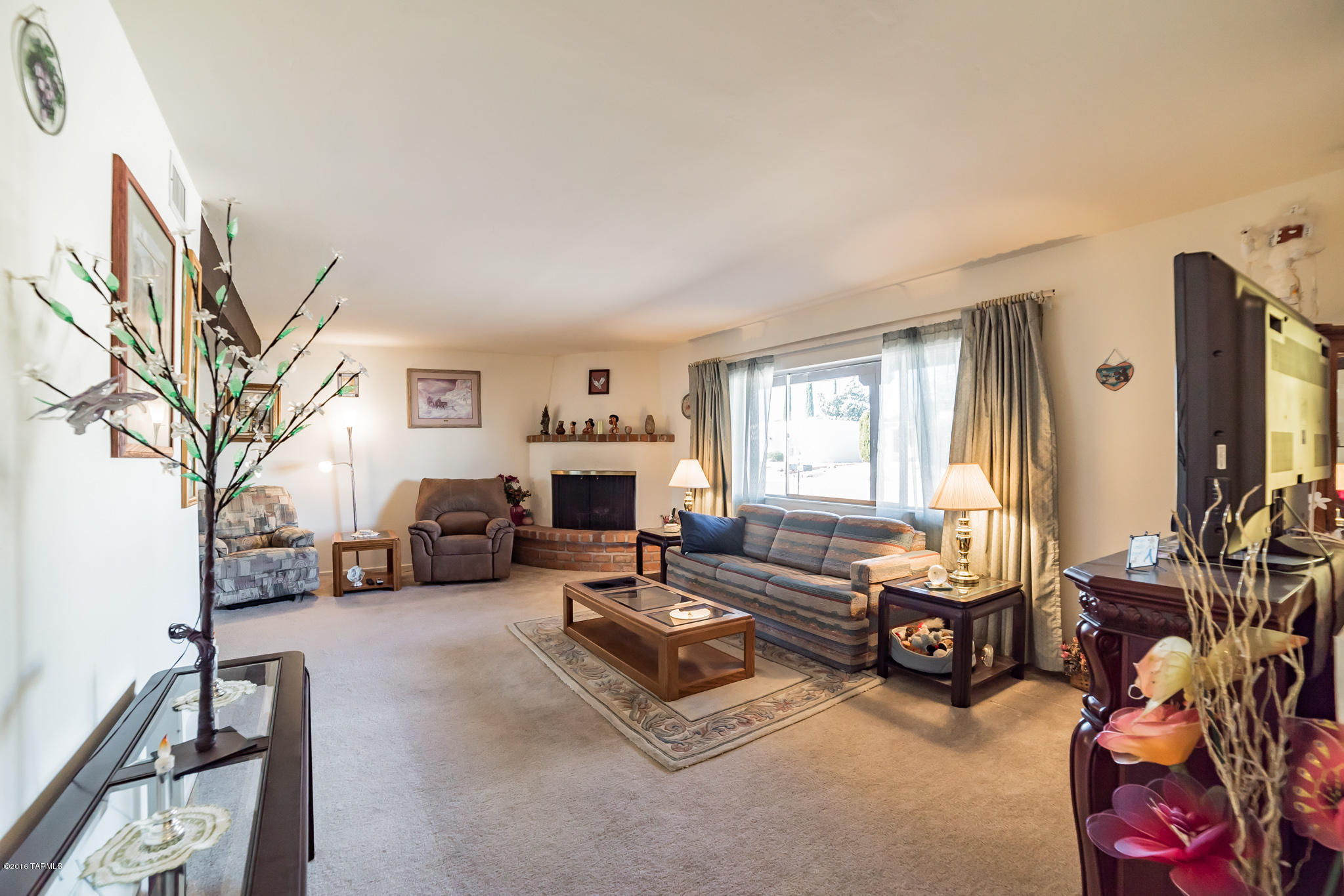1611 S San Carla