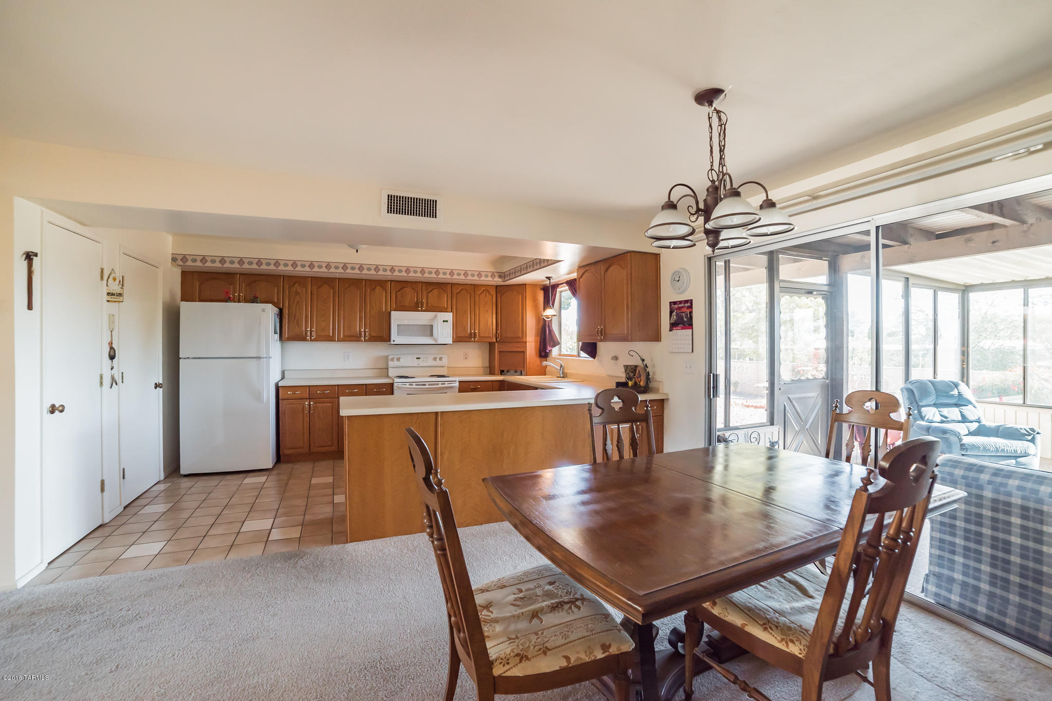 1611 S San Carla