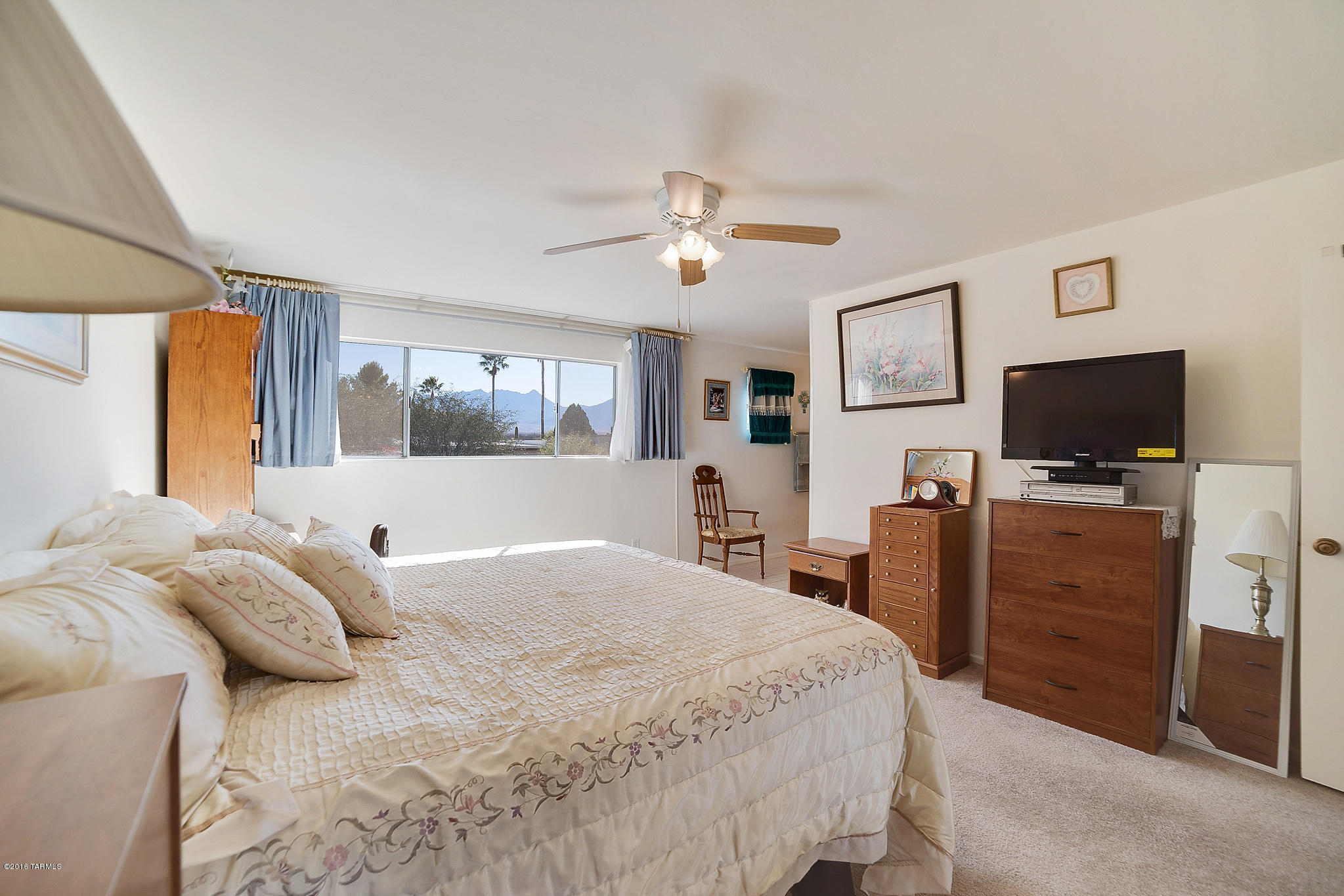 1611 S San Carla