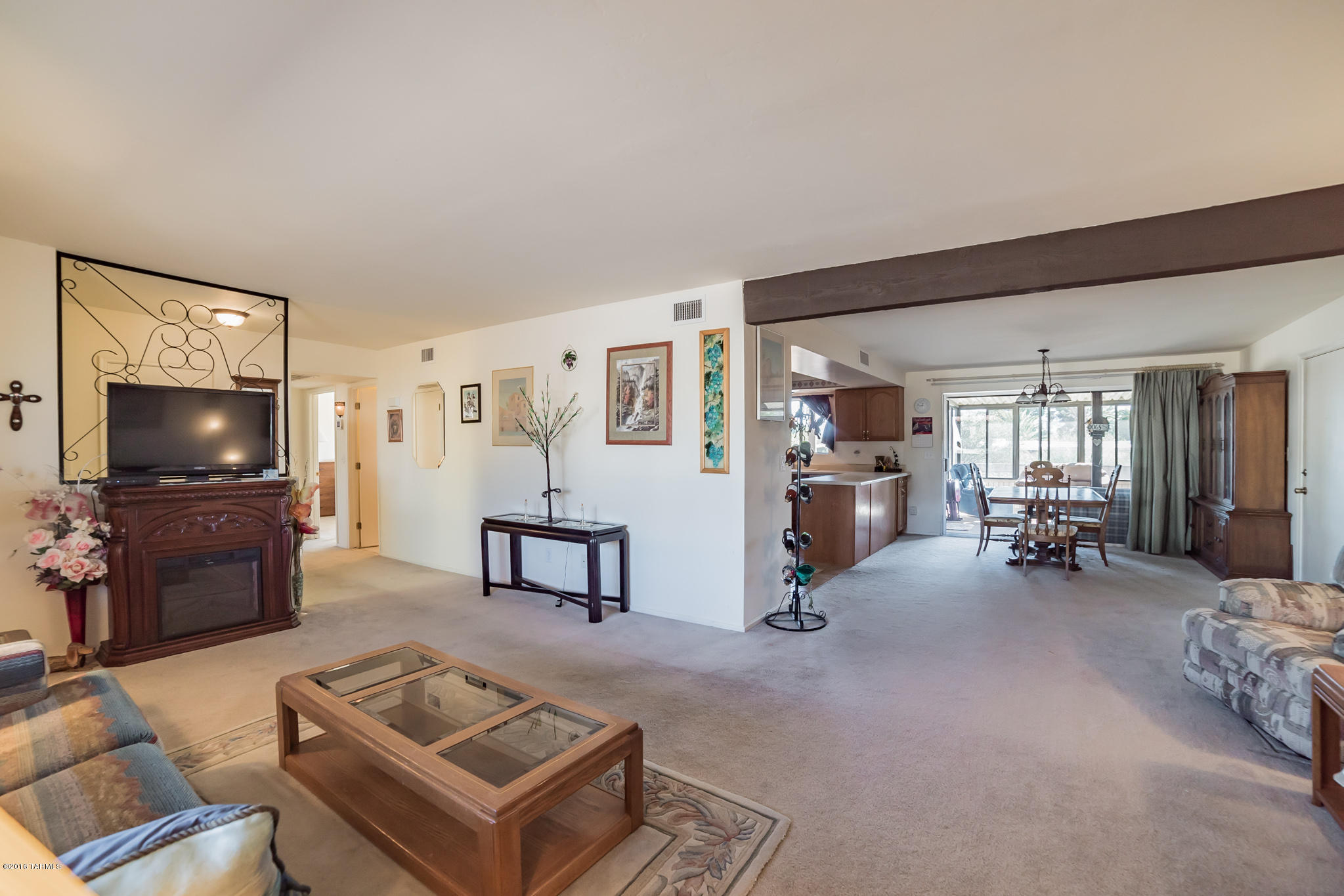 1611 S San Carla