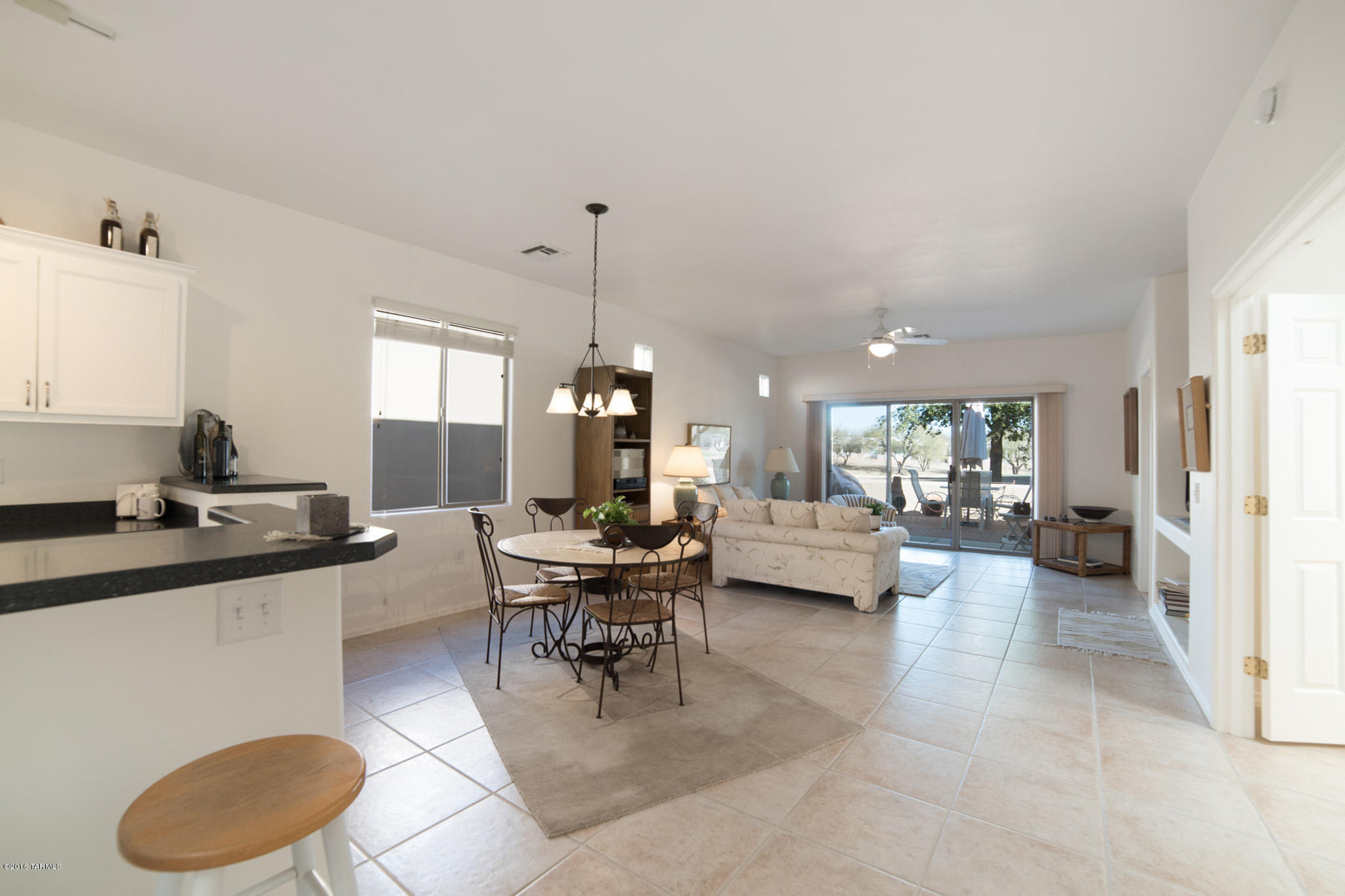 810 W Calle De La Pelotita