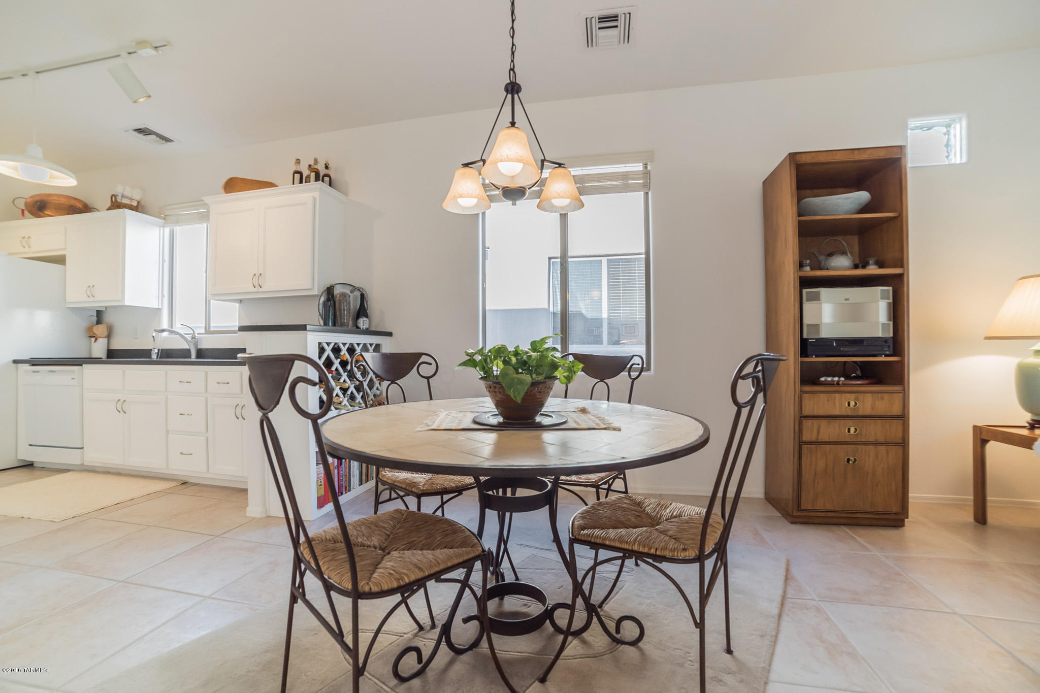 810 W Calle De La Pelotita