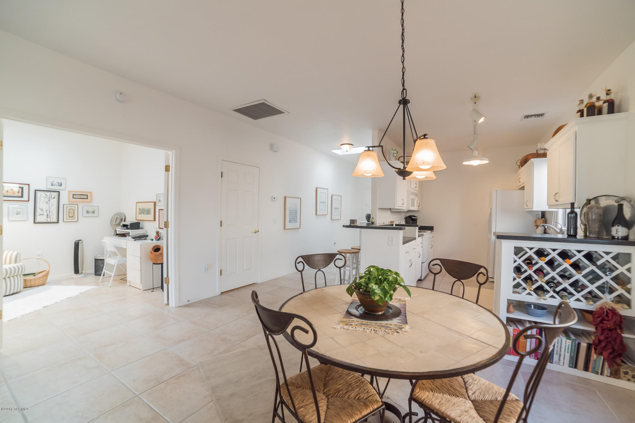 810 W Calle De La Pelotita