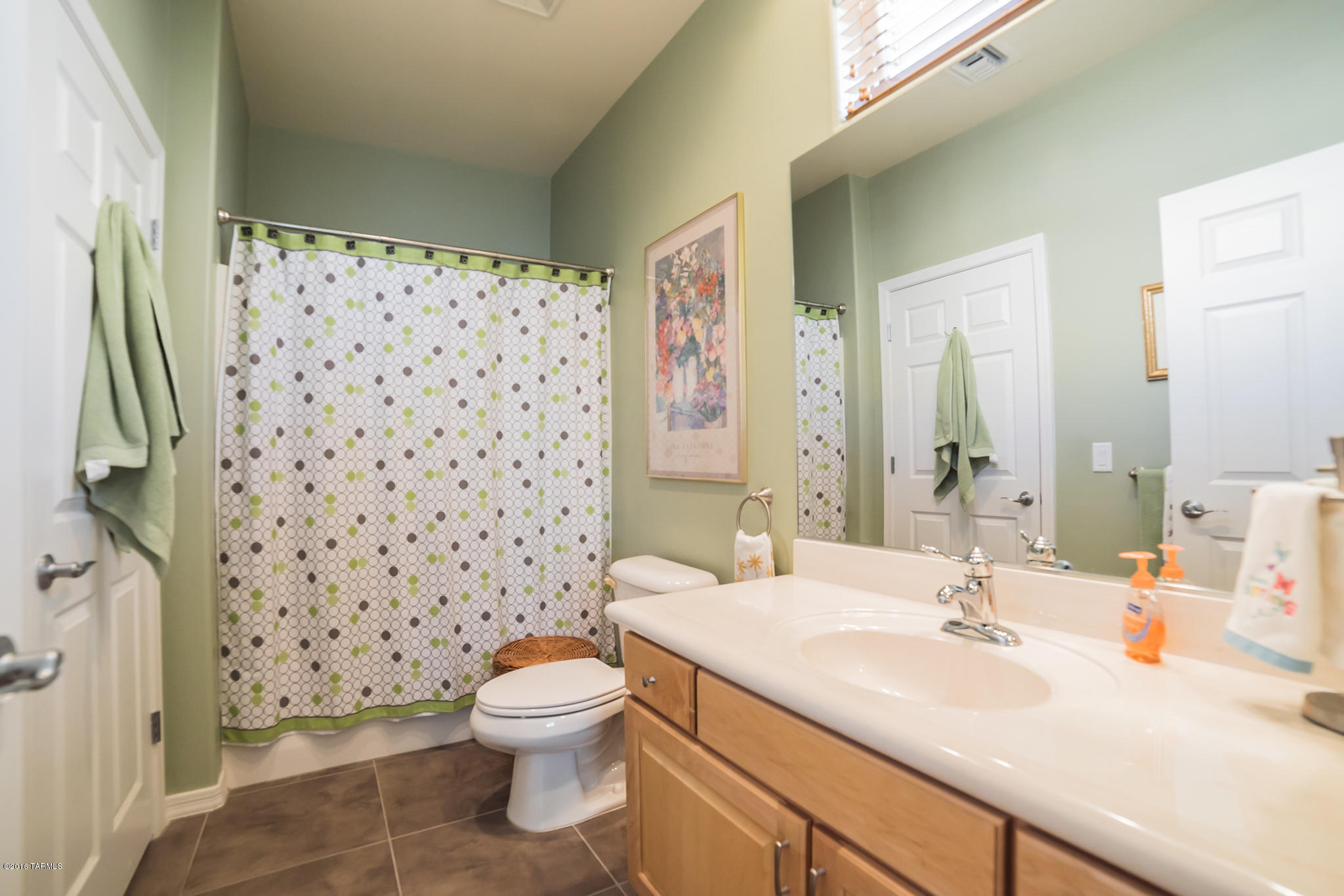 728 W Shadow Wood Street