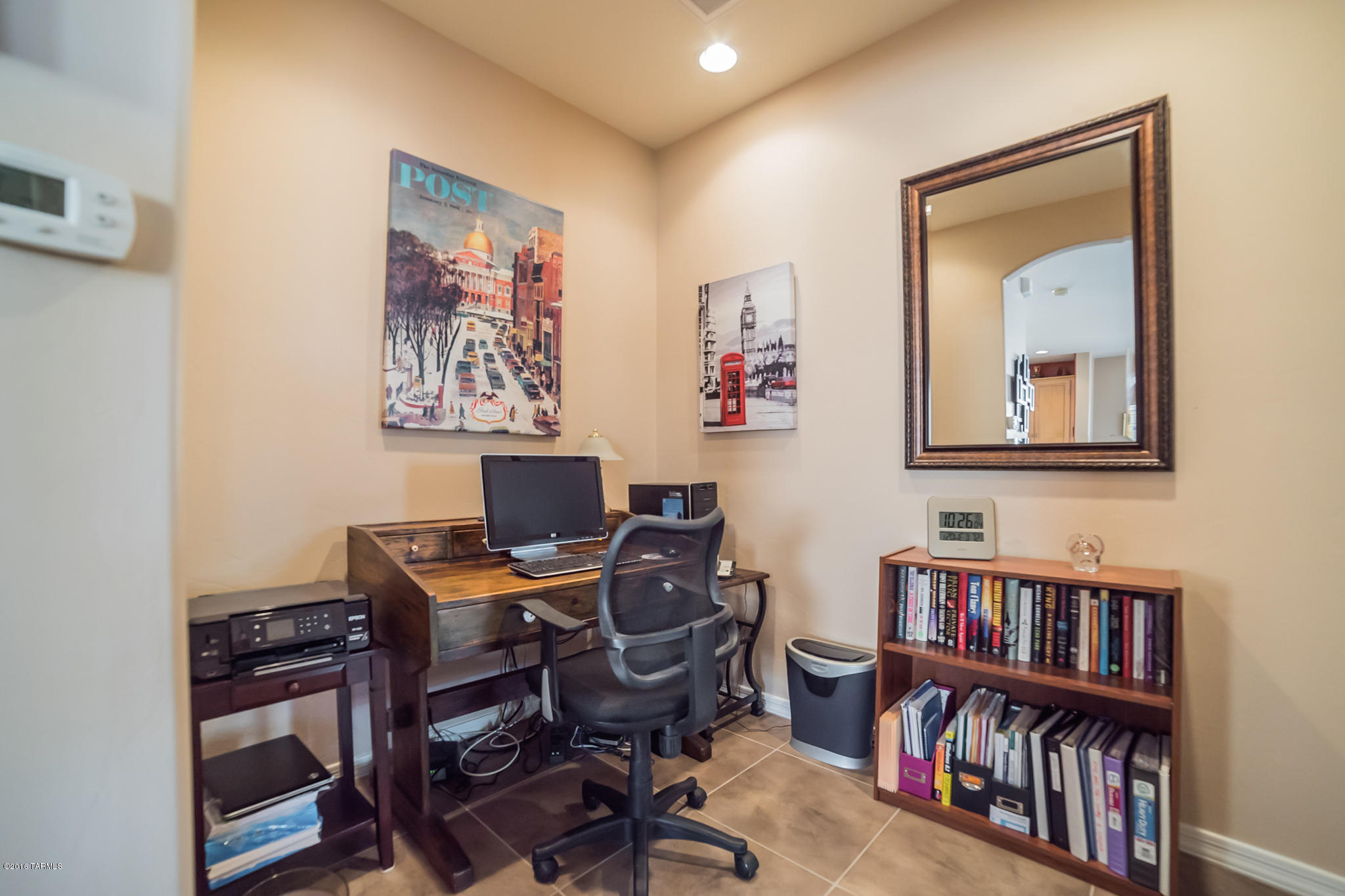 728 W Shadow Wood Street