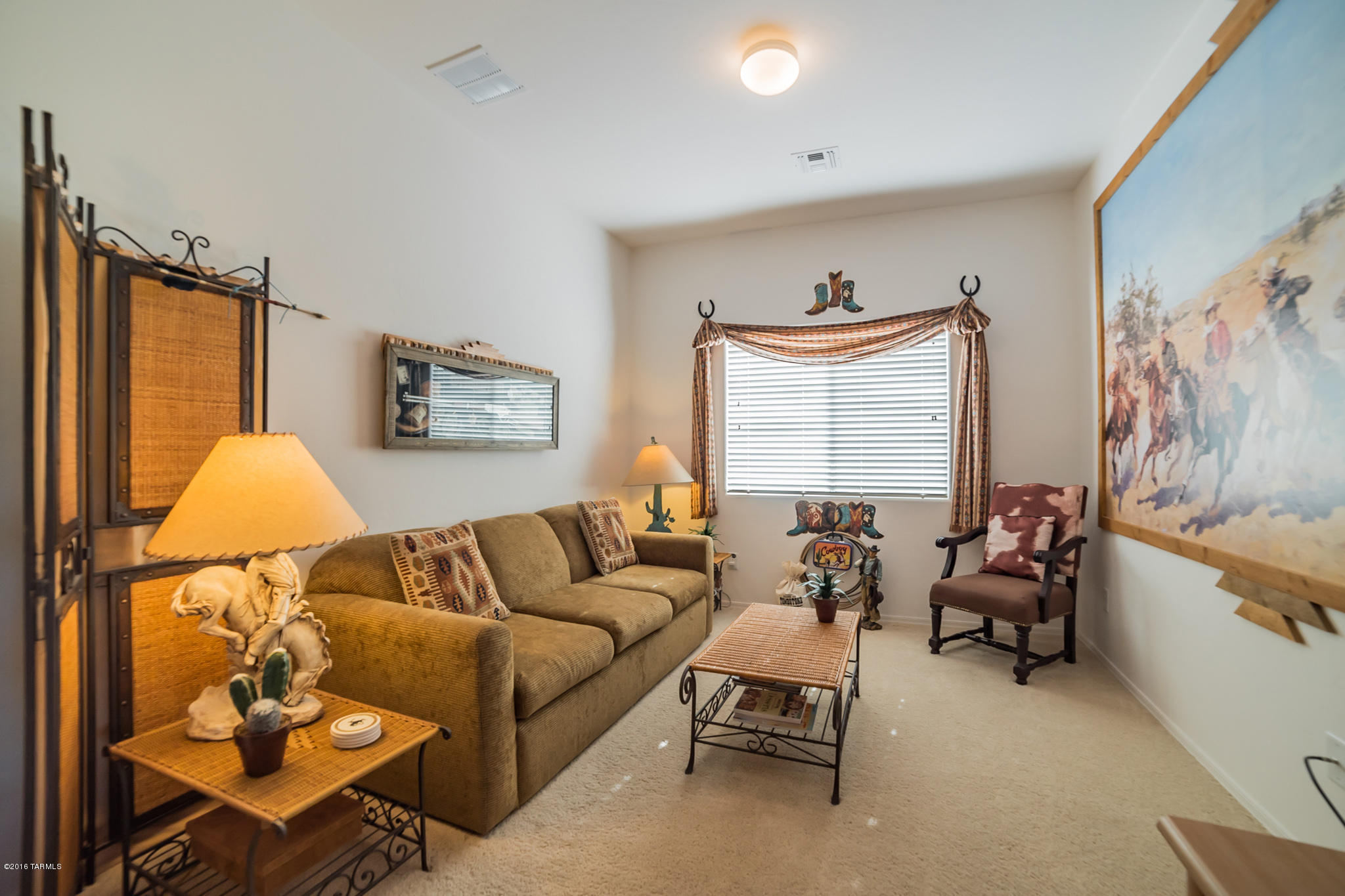 1705 N Via Cananea