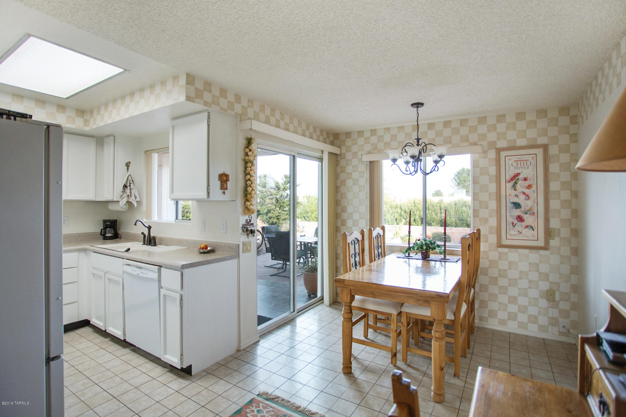 2087 S San Ray