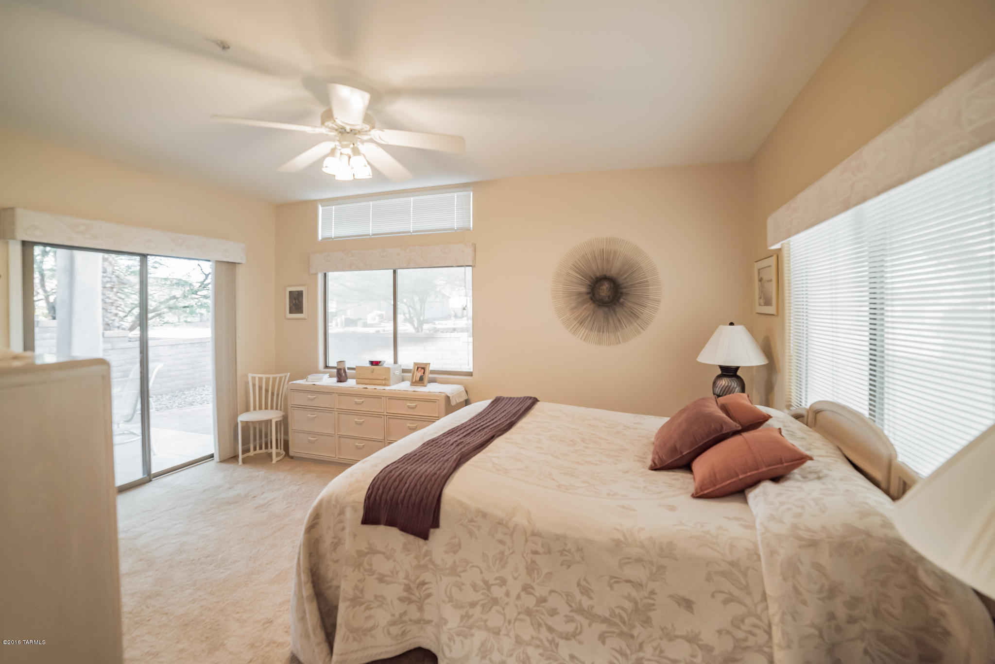 710 W Waterview Drive