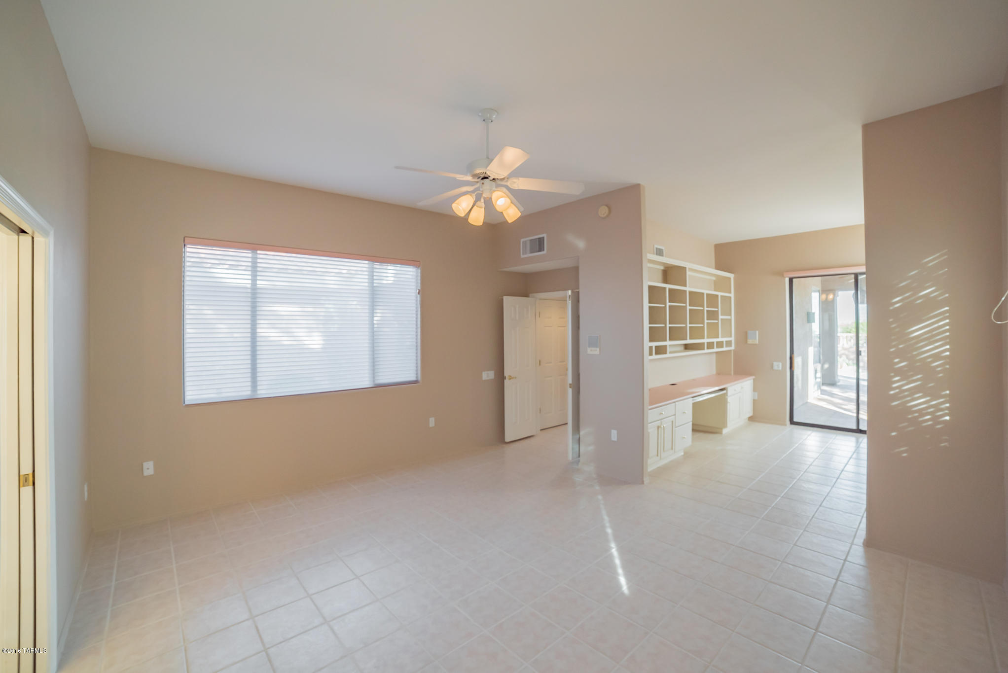 4937 S Meadow Ridge Drive