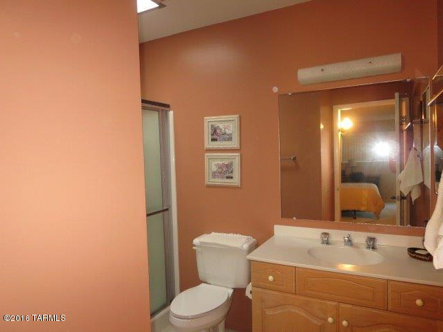 639 W Paseo Del Prado